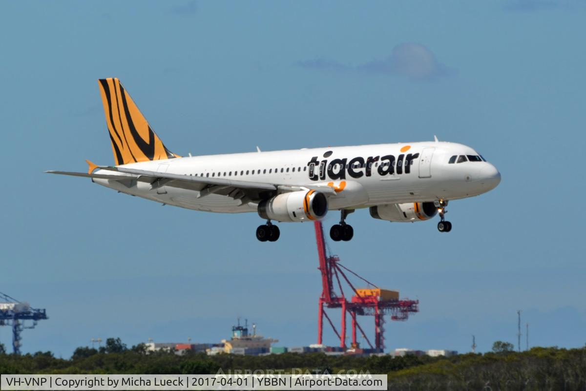 VH-VNP, 2006 Airbus A320-232 C/N 2952, At Brisbane