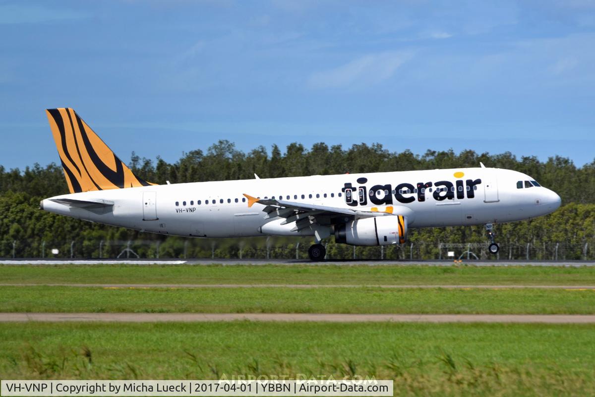 VH-VNP, 2006 Airbus A320-232 C/N 2952, At Brisbane