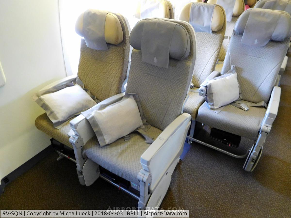 9V-SQN, 2004 Boeing 777-212/ER C/N 33373, Extra legroom (MNL-SIN)