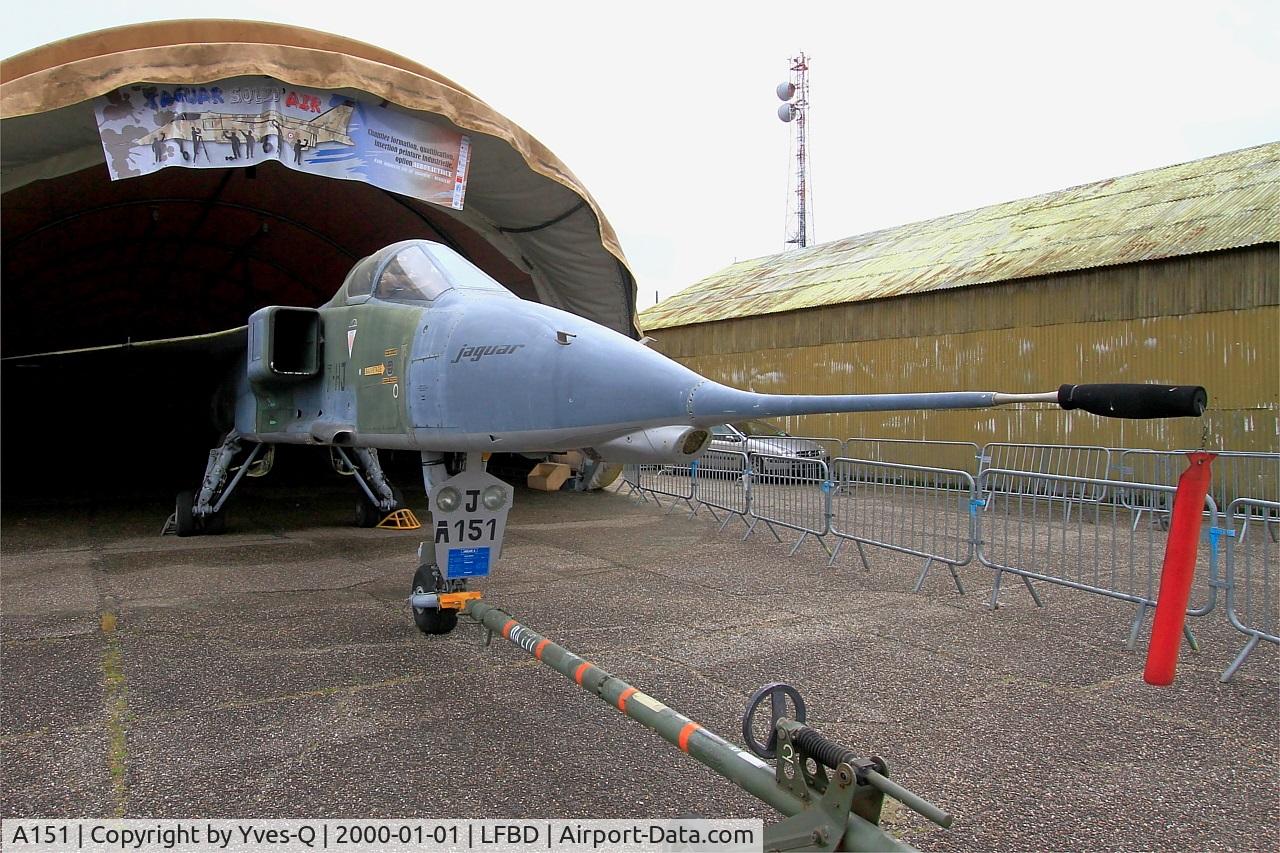 A151, Sepecat Jaguar A C/N A151, Sepecat Jaguar A, Preserved at Bordeaux-Mérignac Air Base 106 (LFBD-BOD)