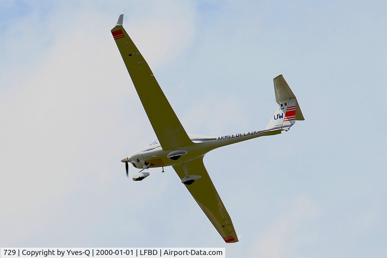 729, Diamond HK-36 Super Dimona C/N 36729, Diamond HK-36 Super Dimona, On final rwy 23, Bordeaux-Mérignac airport (LFBD-BOD)