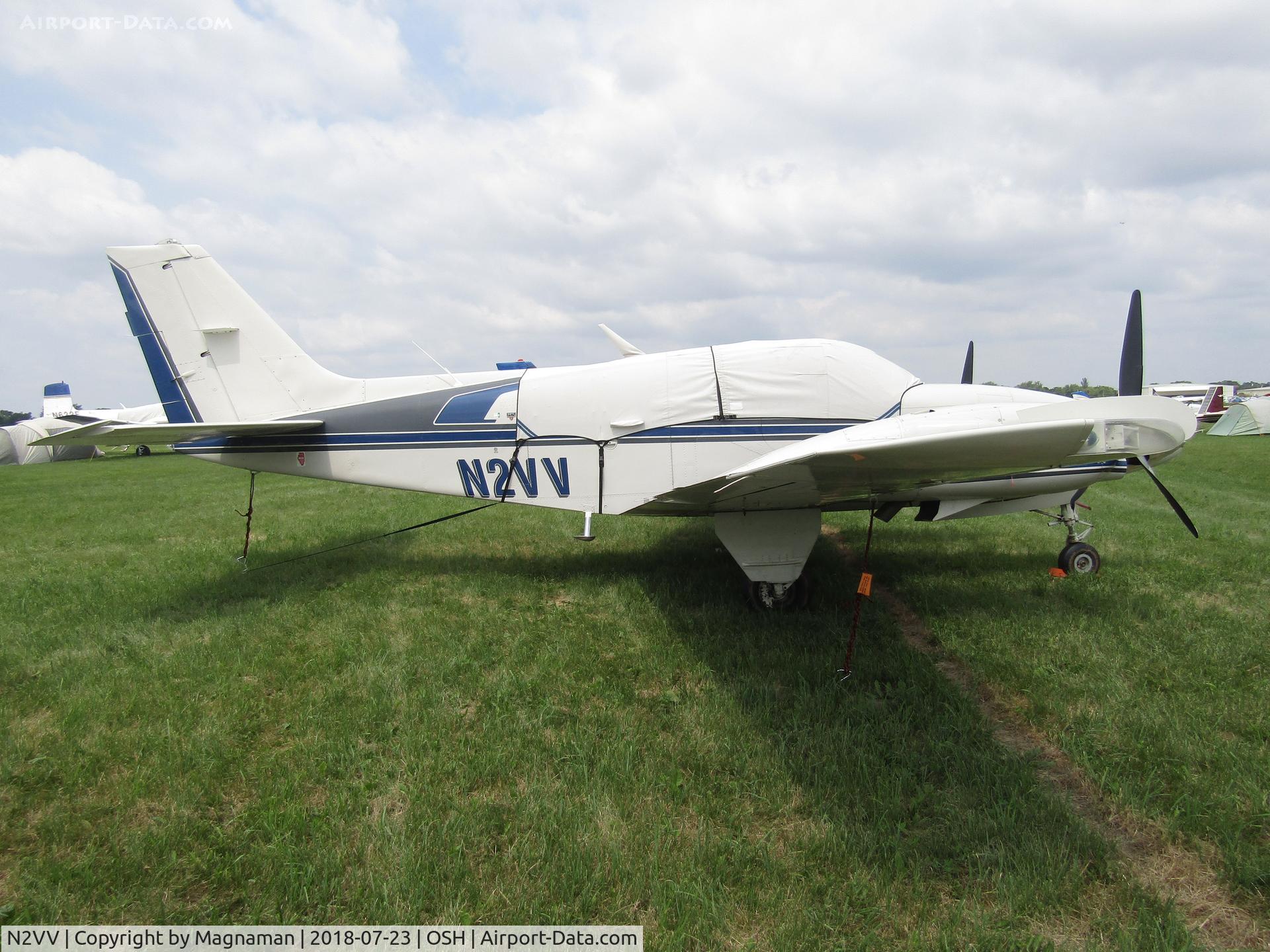 N2VV, 1976 Beech 58TC Baron C/N TK-37, at eaa 18