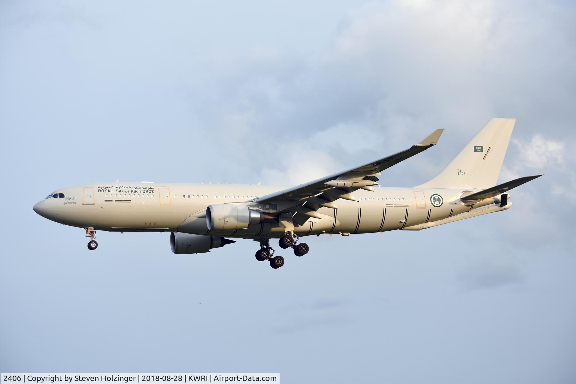 2406, 2014 Airbus A330-202/MRTT C/N 1516, Oh short final after dragging four RSAF Typhoons from Nellis AFB.