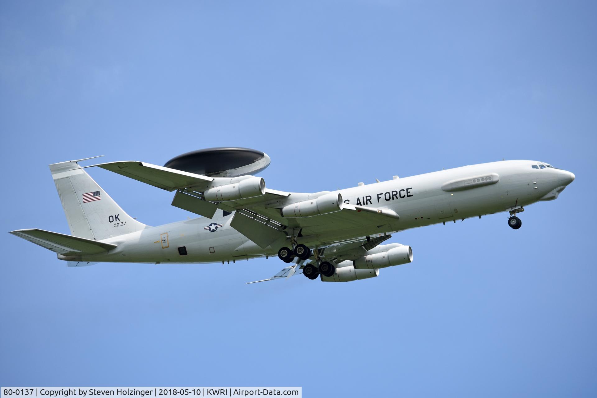 80-0137, 1980 Boeing E-3C C/N 22829, On short final to McGuire.