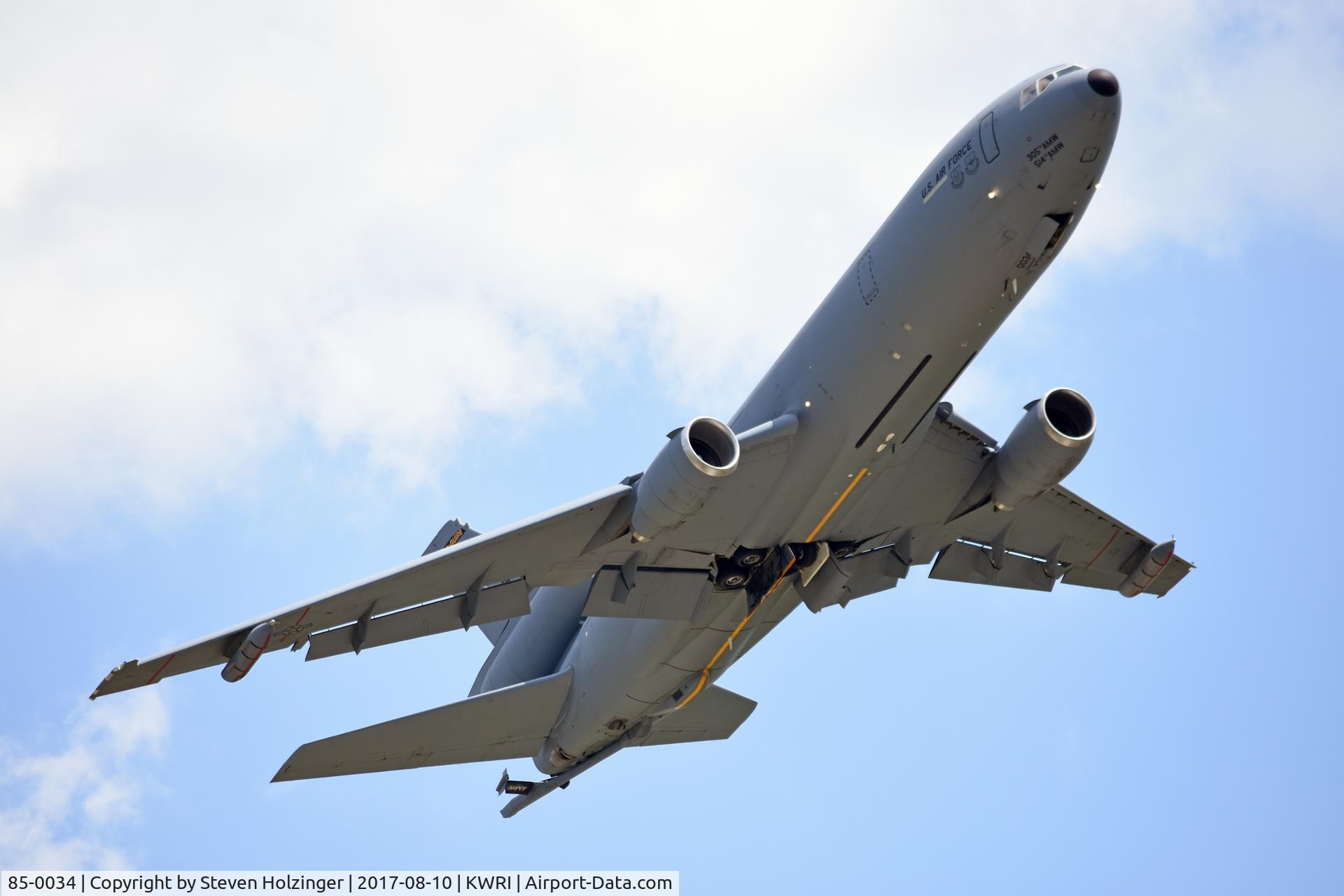 85-0034, 1985 McDonnell Douglas KC-10A Extender C/N 48239, Executing a touch-and-go during a training flight.