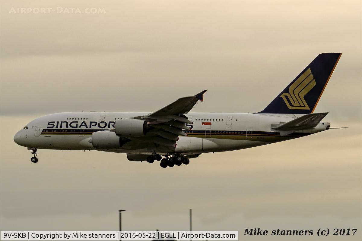 9V-SKB, 2006 Airbus A380-841 C/N 005, Singapore Airlines A380- 841 Landing runway 27L from Singapore at sunrise,LHR 22.5.16