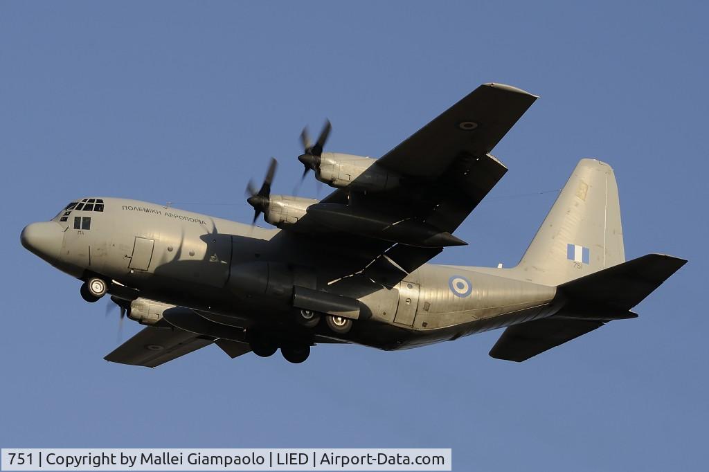 751, 1977 Lockheed C-130H Hercules C/N 382-4732, Lockheed C-130H Hercules
