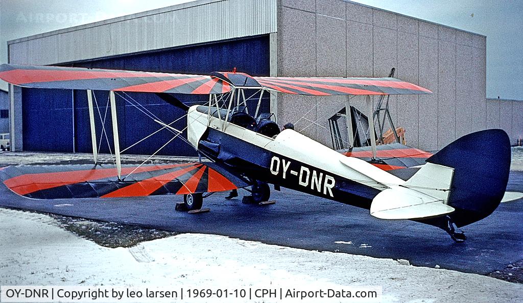 OY-DNR, 1939 De Havilland DH-82A Tiger Moth II C/N 82104, Copenhagen 10.1.1969