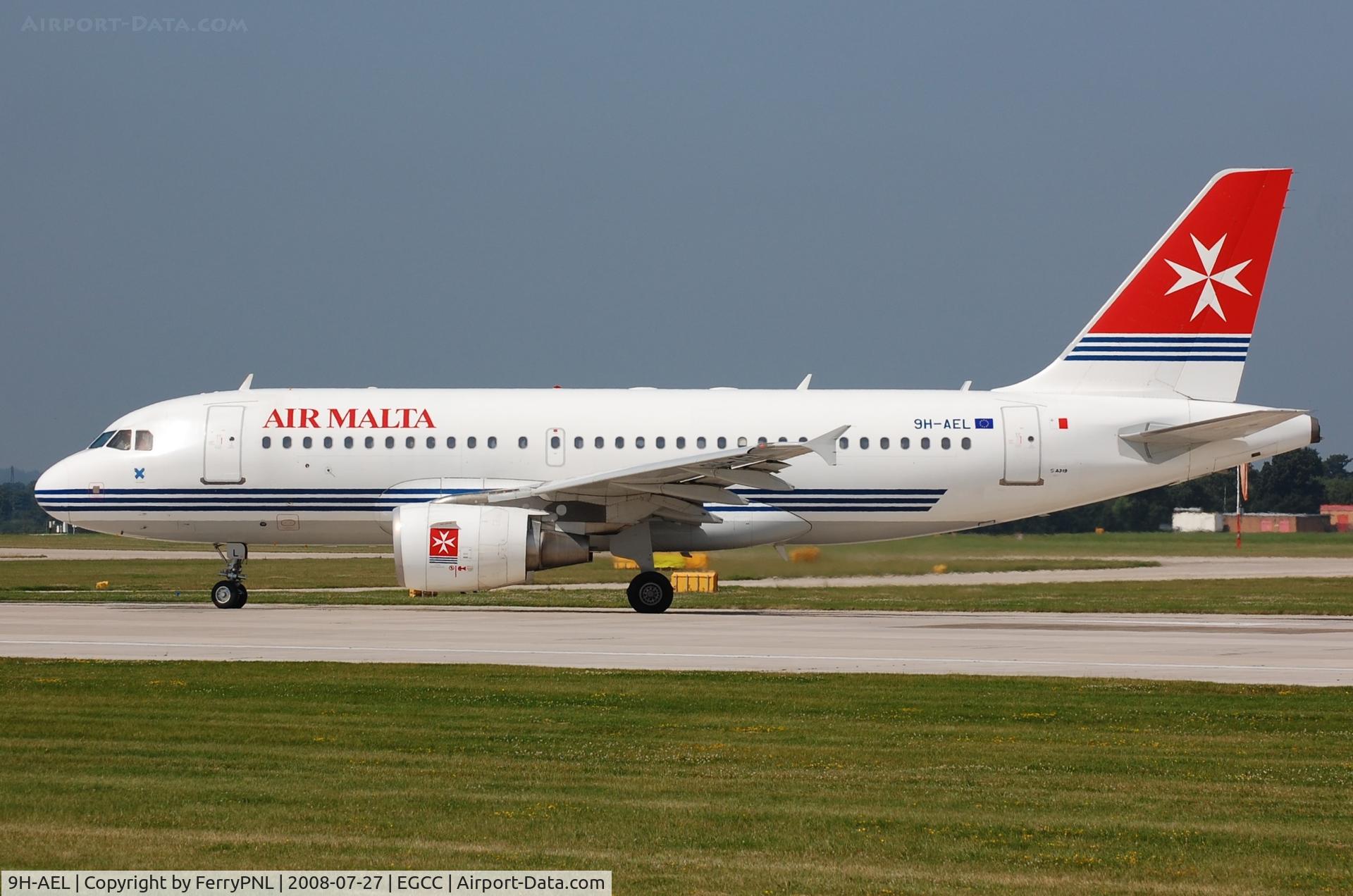 9H-AEL, 2004 Airbus A319-111 C/N 2332, Air Malta A319 lining-up