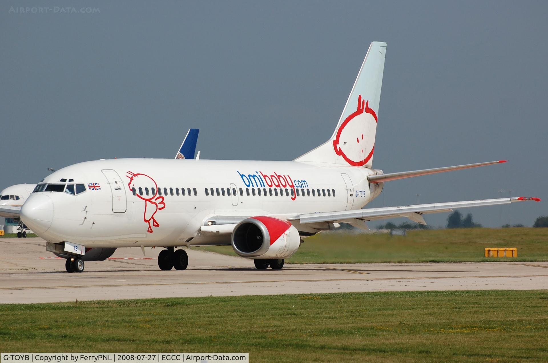 G-TOYB, 1994 Boeing 737-3Q8 C/N 26311, BMI Baby B733 lining-up.