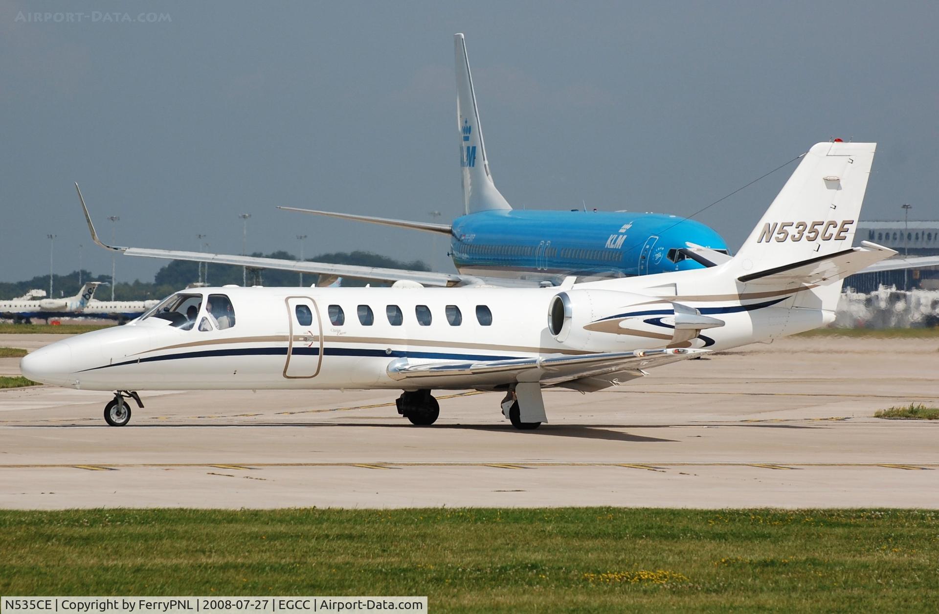 N535CE, 2003 Cessna 560 Citation Encore C/N 560-0635, Latium Jet Services (IOM) Inc Ce560 for take-off.