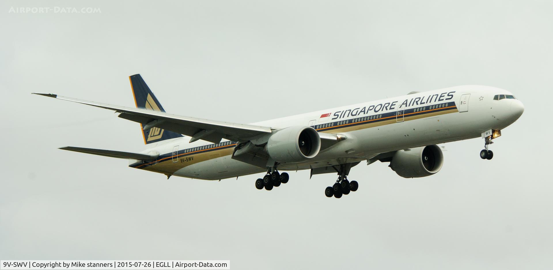 9V-SWV, 2013 Boeing 777-312/ER C/N 42236, Singapore Airlines B777- 312ER Landing runway 27R,LHR 26.7.15