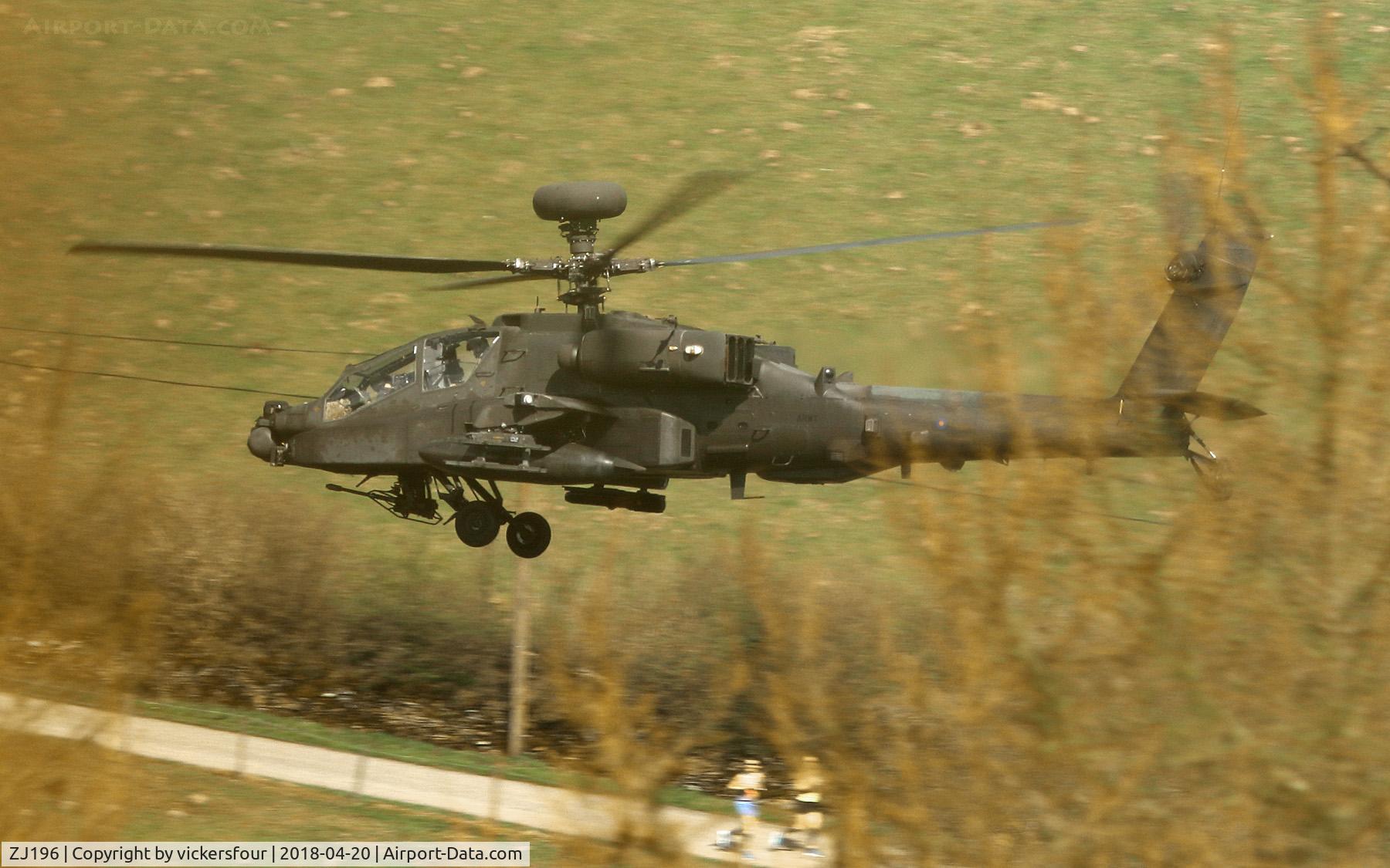 ZJ196, 2004 Westland Apache AH.1 C/N WAH.31, LFA8. Derwent Valley, Derbyshire.