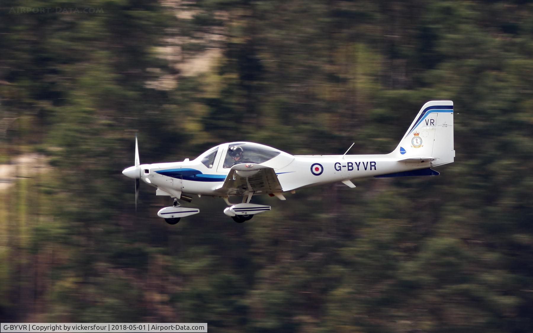 G-BYVR, 2000 Grob G-115E Tutor T1 C/N 82127/E, LFA8. Derwent Valley, Derbyshire.