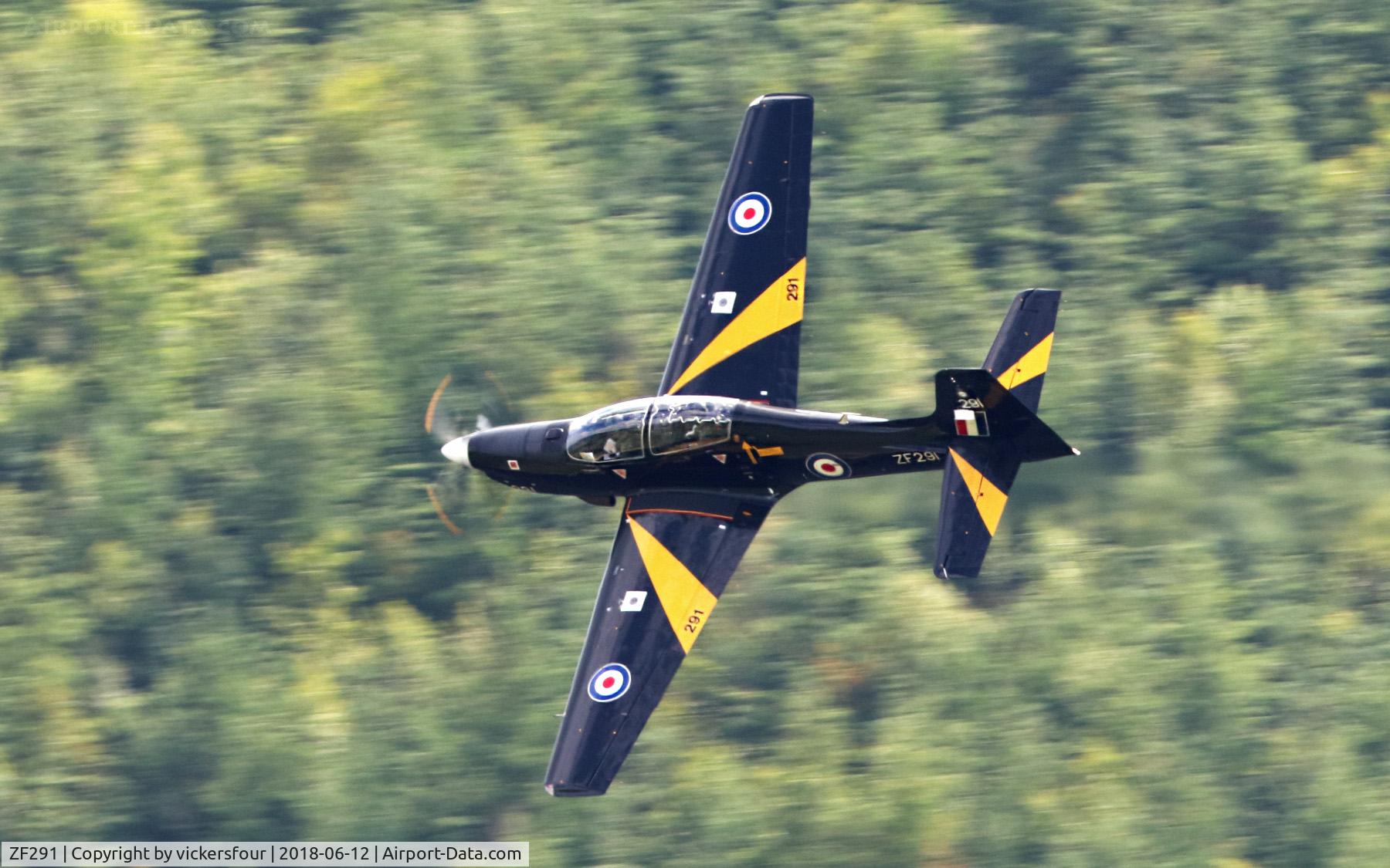 ZF291, 1991 Short S-312 Tucano T1 C/N S091/T62, LFA8. Derwent valley, Derbyshire