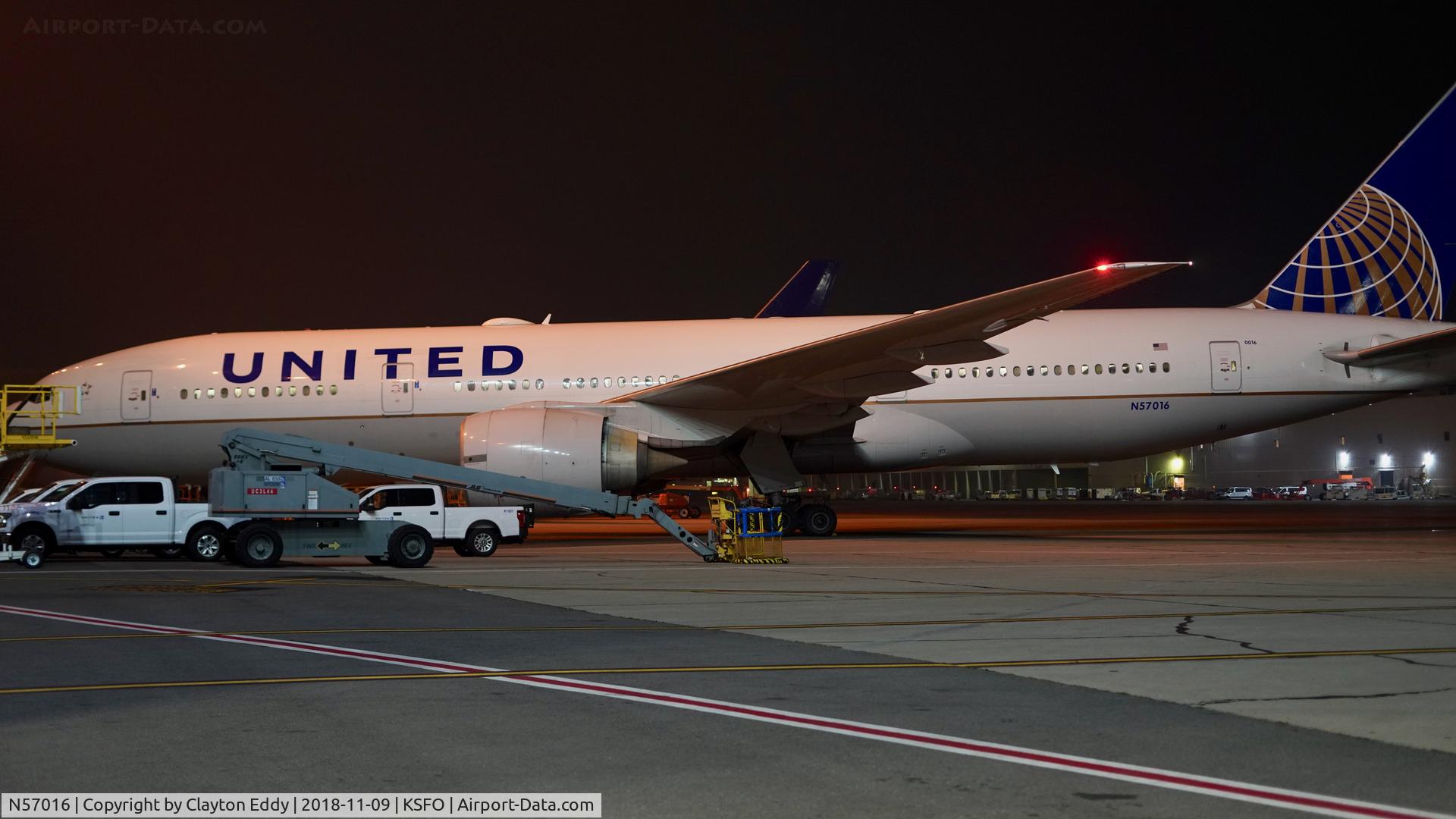 N57016, 2000 Boeing 777-224 C/N 28679, SFO 2018.