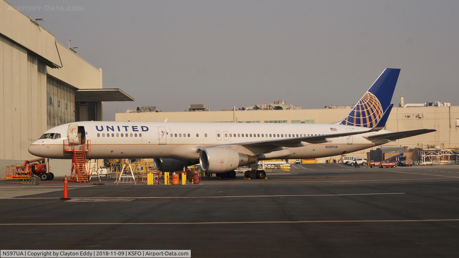 N597UA, 1998 Boeing 757-222 C/N 28750, SFO 2018.