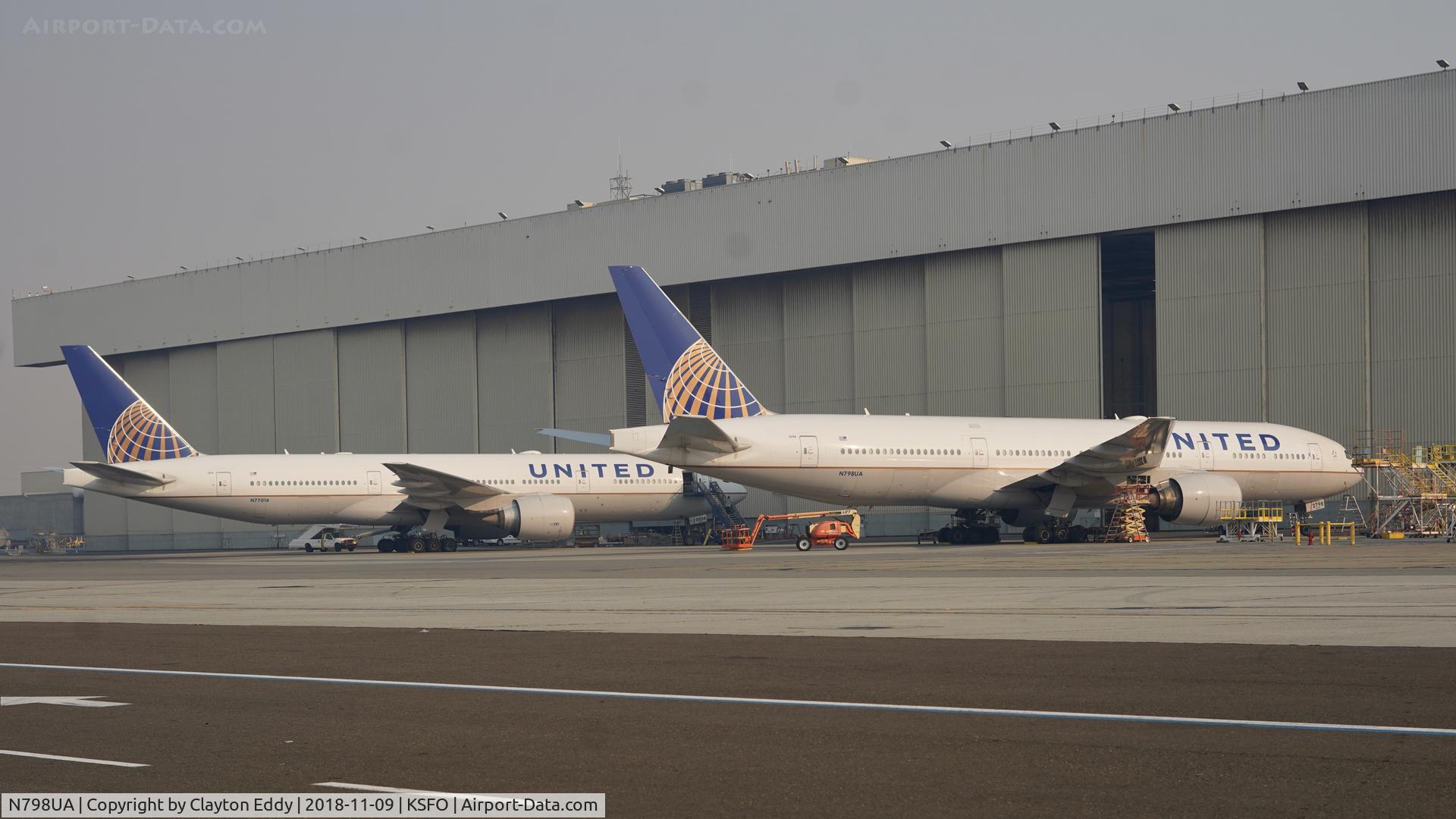 N798UA, 1998 Boeing 777-222ER C/N 26928, SFO 2018.