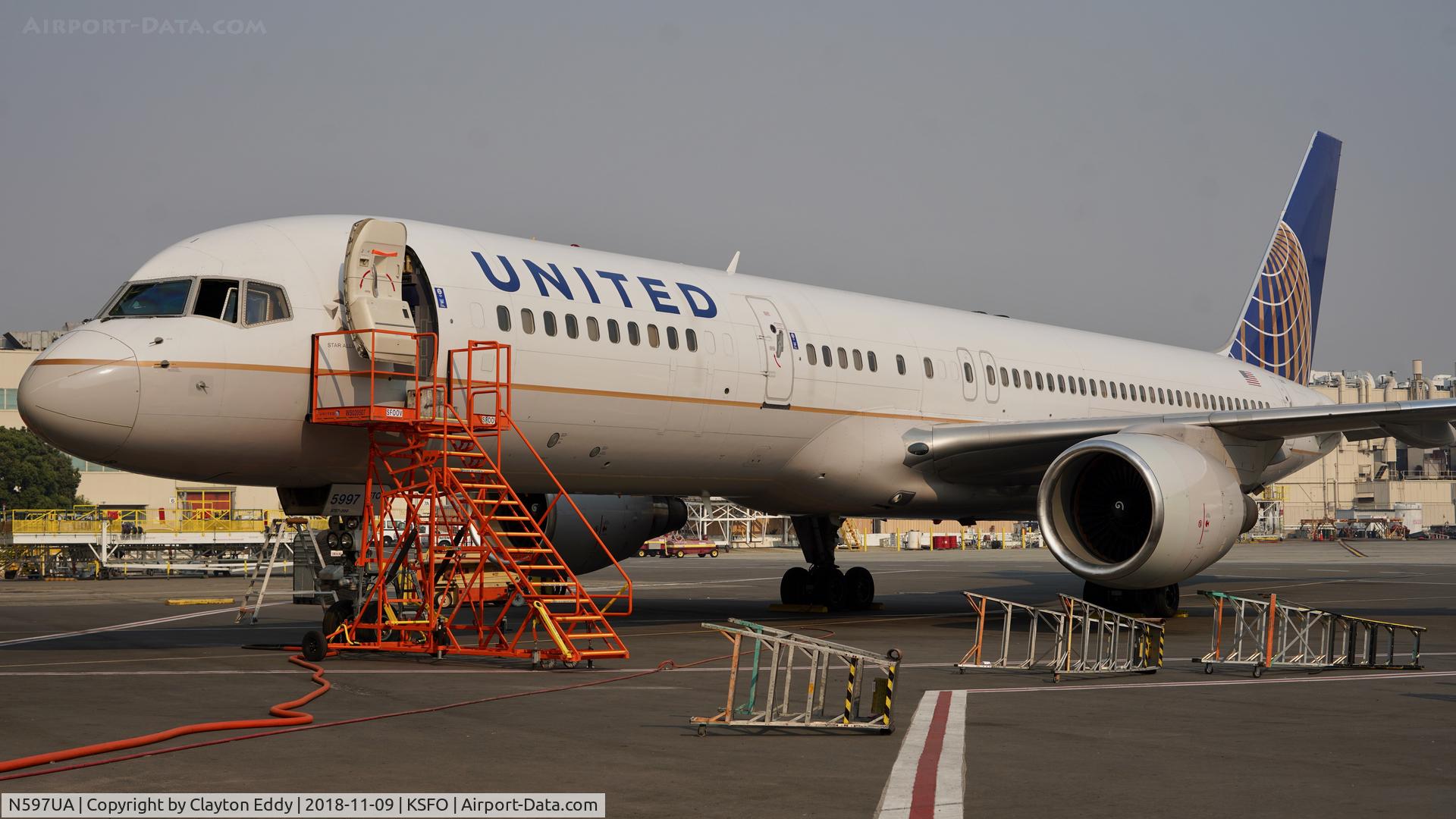 N597UA, 1998 Boeing 757-222 C/N 28750, SFO 2018.
