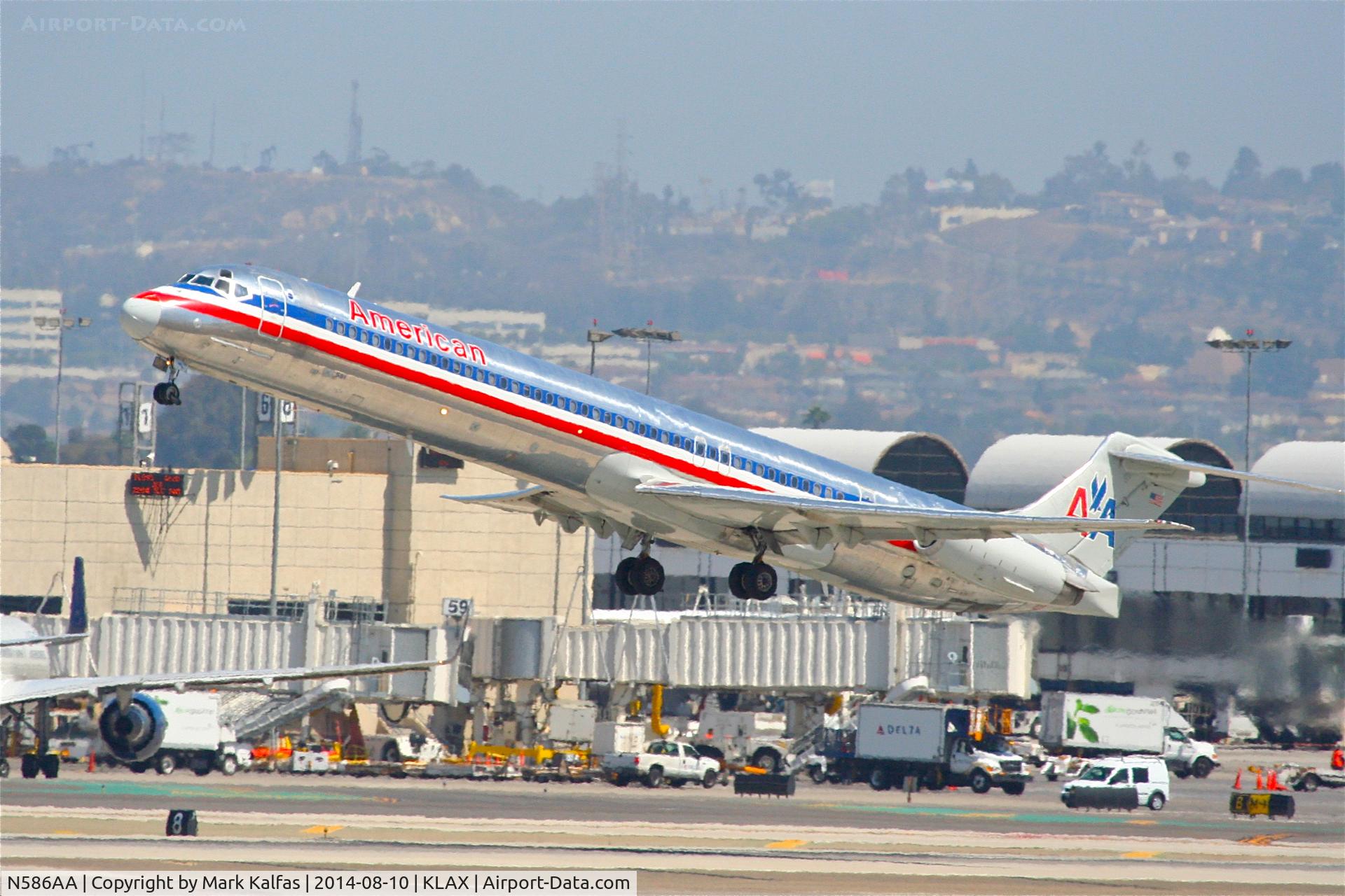 N586AA, 1991 McDonnell Douglas MD-82 (DC-9-82) C/N 53249, Departing 25R LAX. The last revenue flight for N586AA was 2015-12-10 from ORD-DFW.