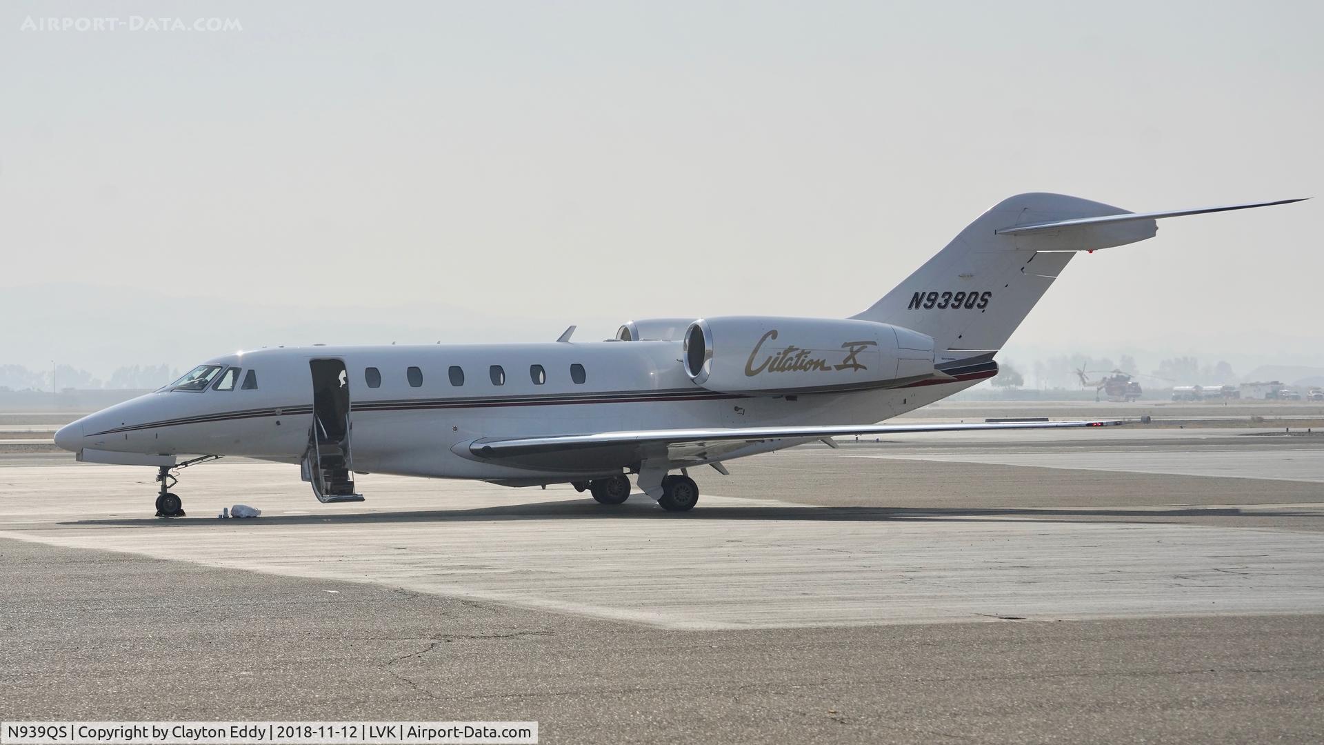 N939QS, 2002 Cessna 750 Citation X Citation X C/N 750-0193, Smoke form Paradise fire. Livermore Airport California 2018.