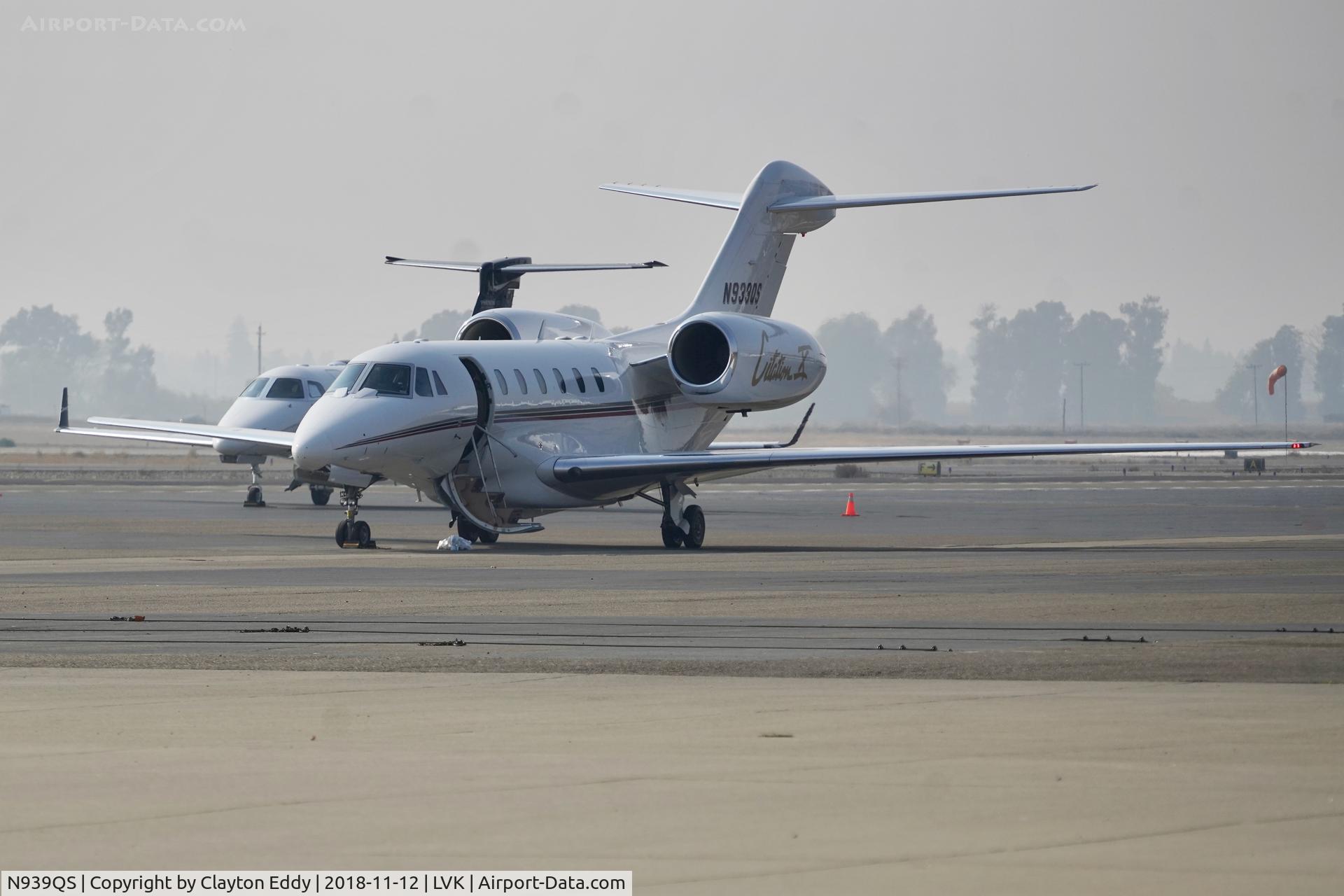 N939QS, 2002 Cessna 750 Citation X Citation X C/N 750-0193, Smoke form Paradise fire. Livermore Airport California 2018.