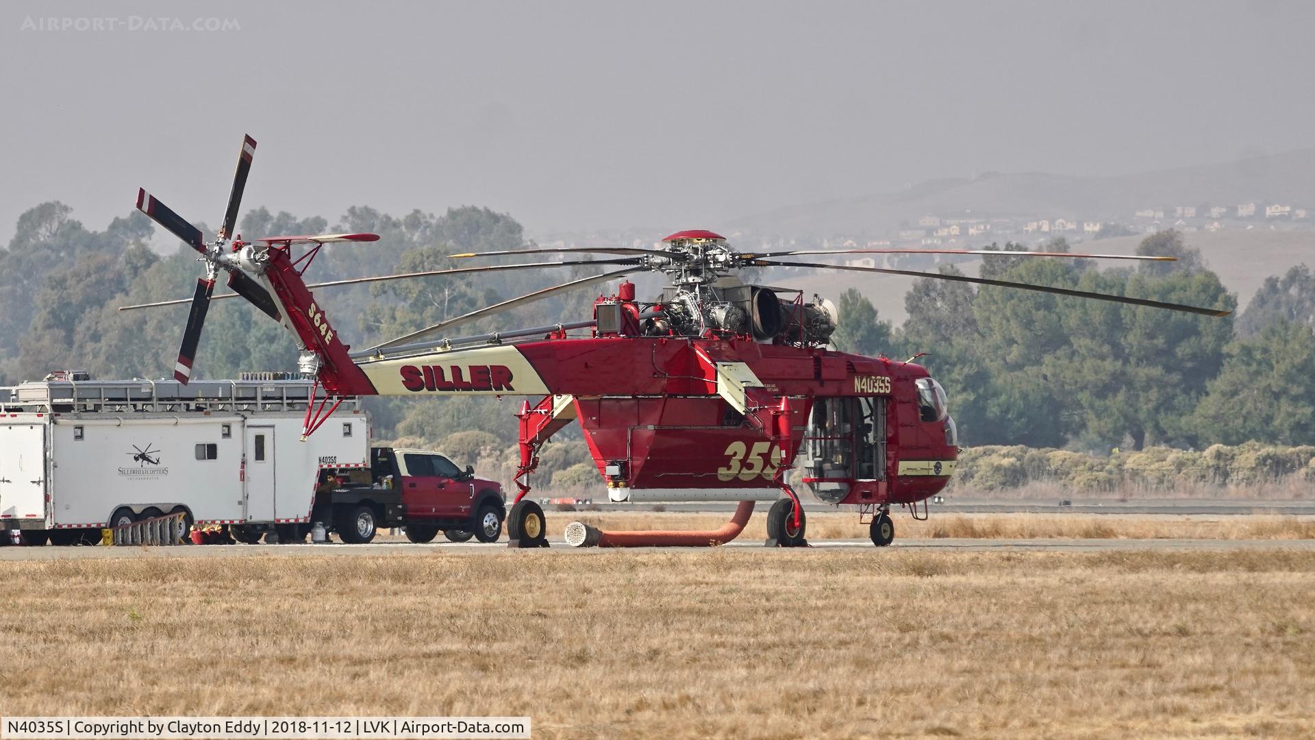 N4035S, 1975 Sikorsky S-64E C/N 64099, High fire danger. Smoke form Paradise fire.Livermore Airport California 2018.