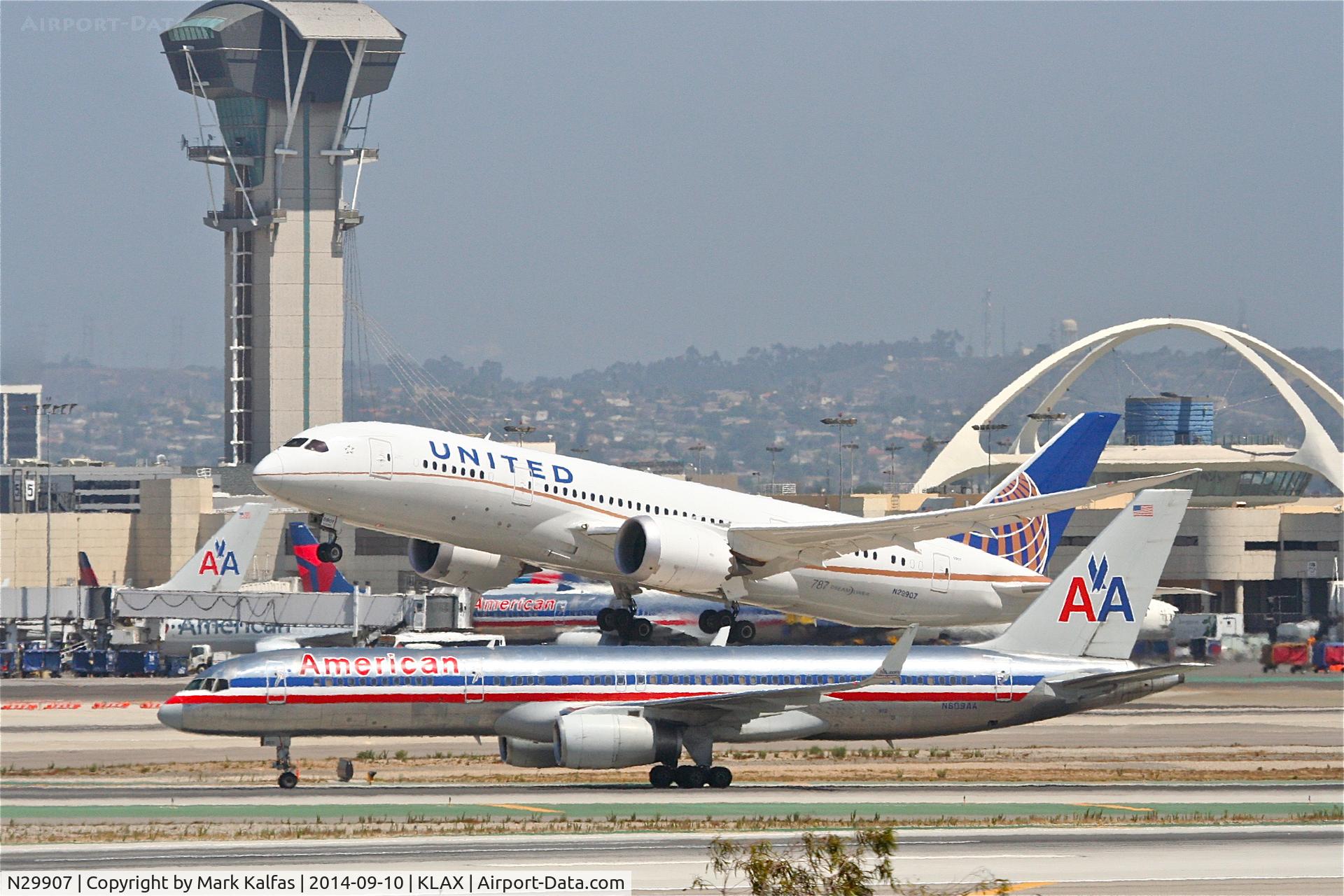 N29907, 2013 Boeing 787-8 Dreamliner C/N 34830, Departing 25R LAX.
