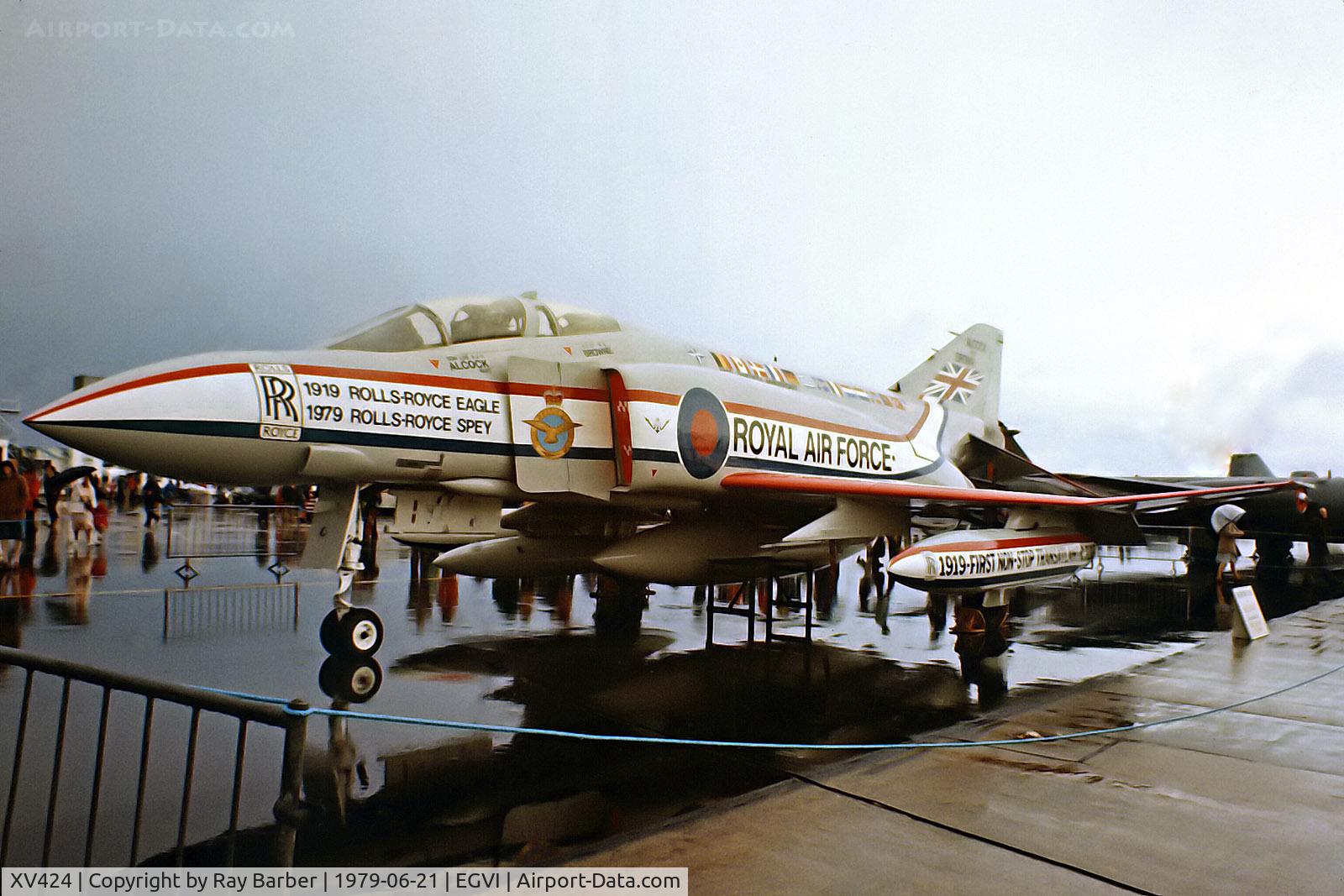 XV424, 1969 McDonnell Douglas Phantom FGR2 C/N 3084, XV424   McDonnell Douglas F-4M Phantom FGR.2 [3084] (Royal Air Force) RAF Greenham Common~G 21/06/1979. From a slide.