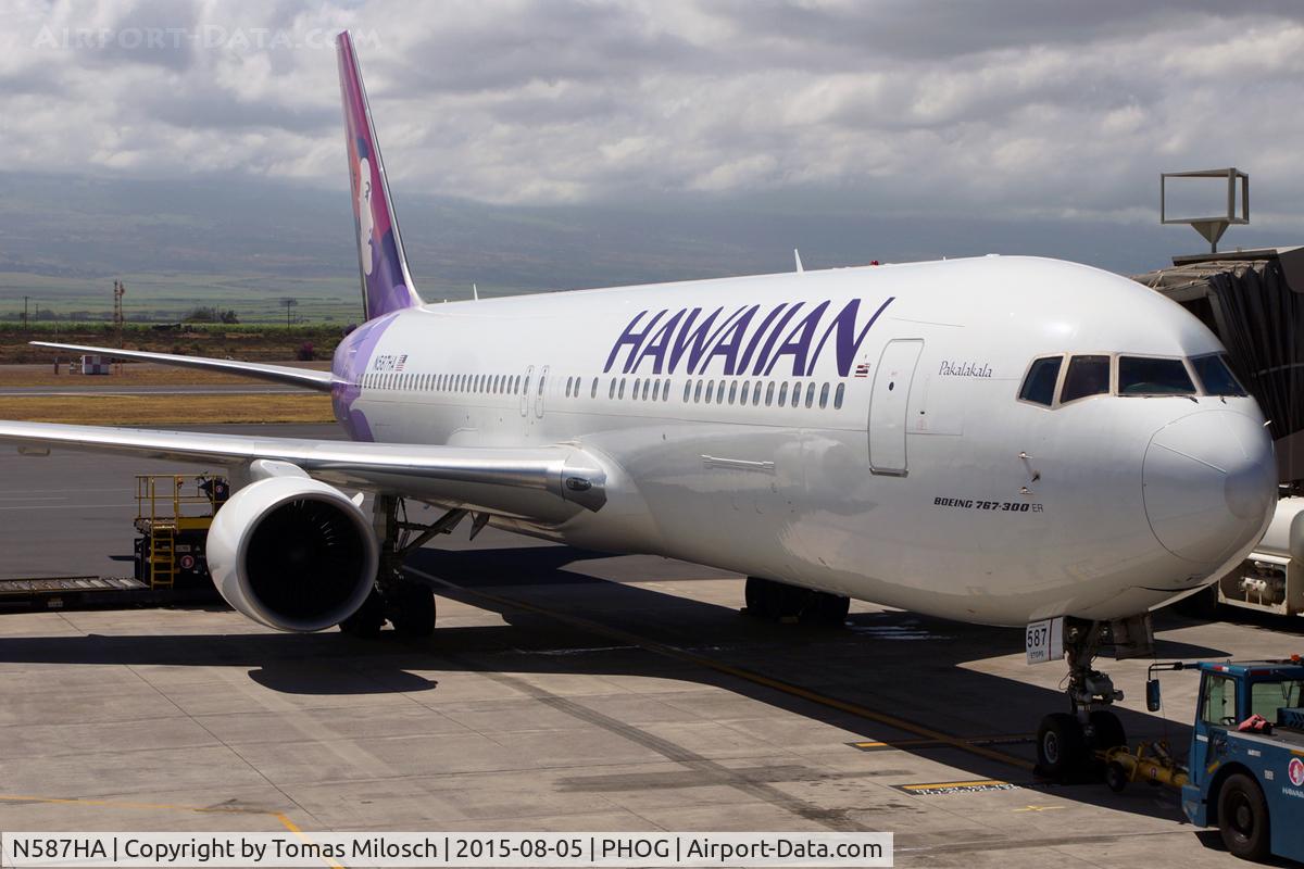 N587HA, 2002 Boeing 767-33A C/N 33421, 
