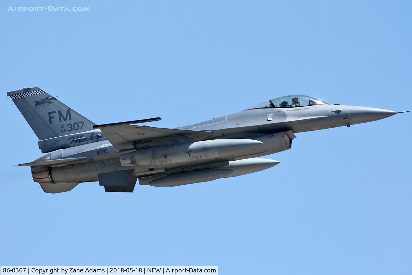 86-0307, 1986 General Dynamics F-16C Fighting Falcon C/N 5C-413, Departing NAS Forth Worth