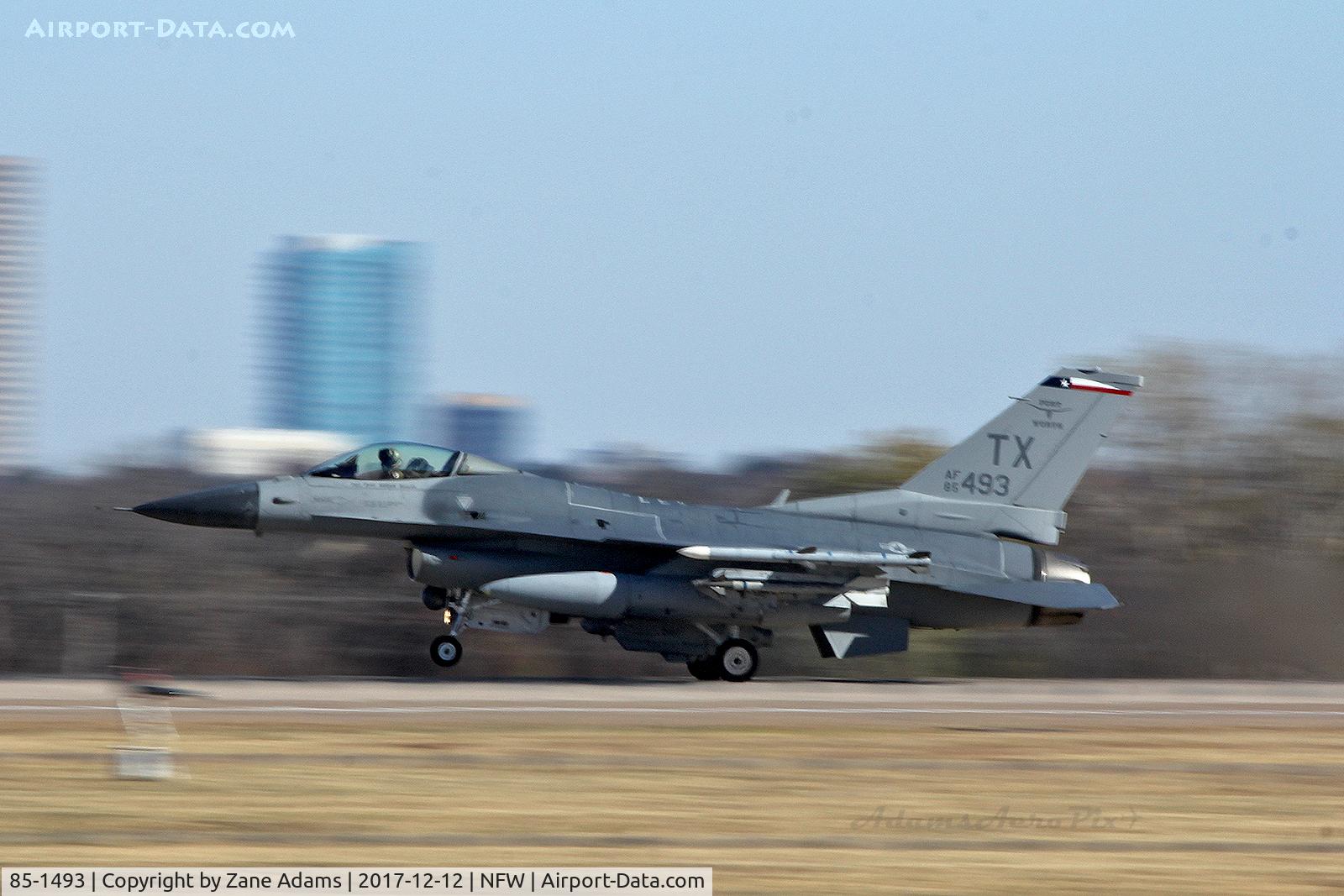 85-1493, 1985 General Dynamics F-16C Fighting Falcon C/N 5C-273, Departing NAS Fort Worth