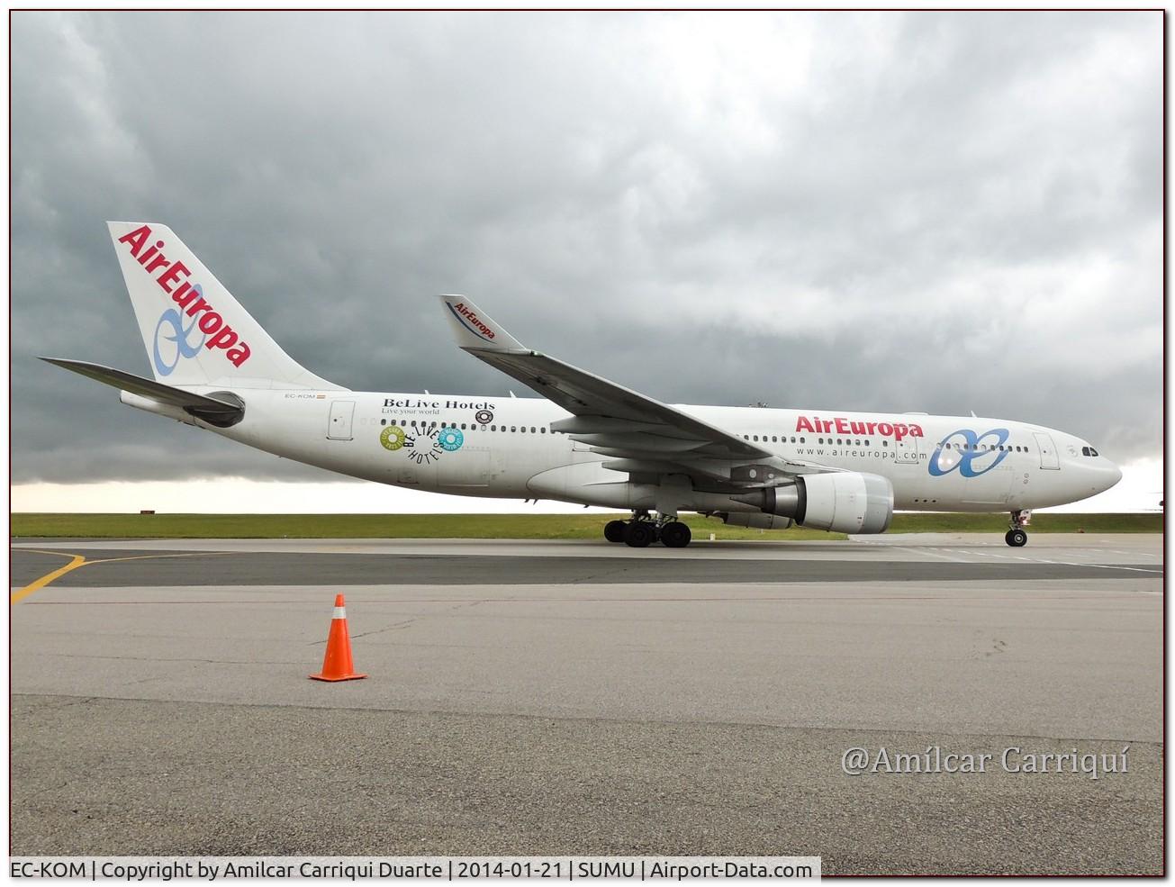EC-KOM, 2008 Airbus A330-202 C/N 931, Taxi in SUMU