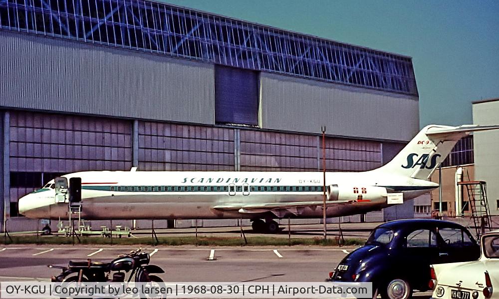 OY-KGU, 1967 Douglas DC-9-32 C/N 47110, Copenhagen 30.8.1968
