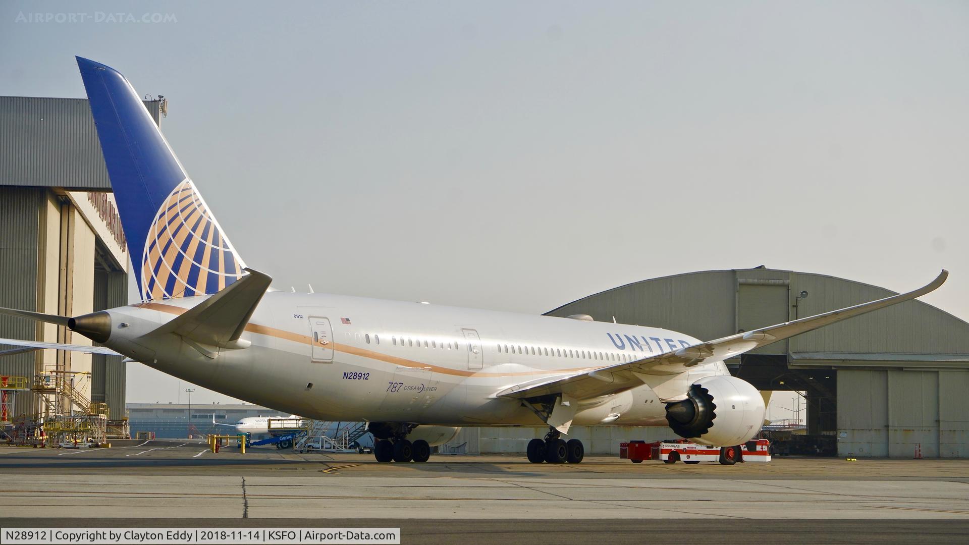 N28912, 2014 Boeing 787-8 Dreamliner C/N 34828, SFO 2018.