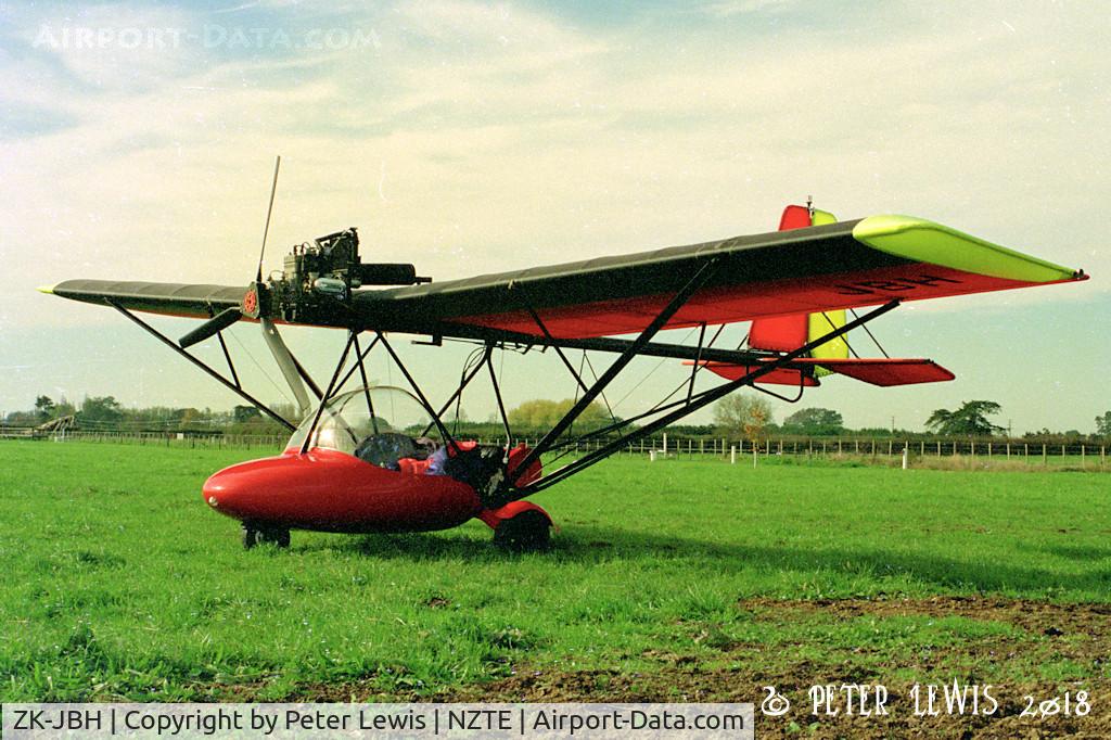 ZK-JBH, Micro Aviation B22 Bantam C/N 0117, R Stanworth, Ohinewai - 1995