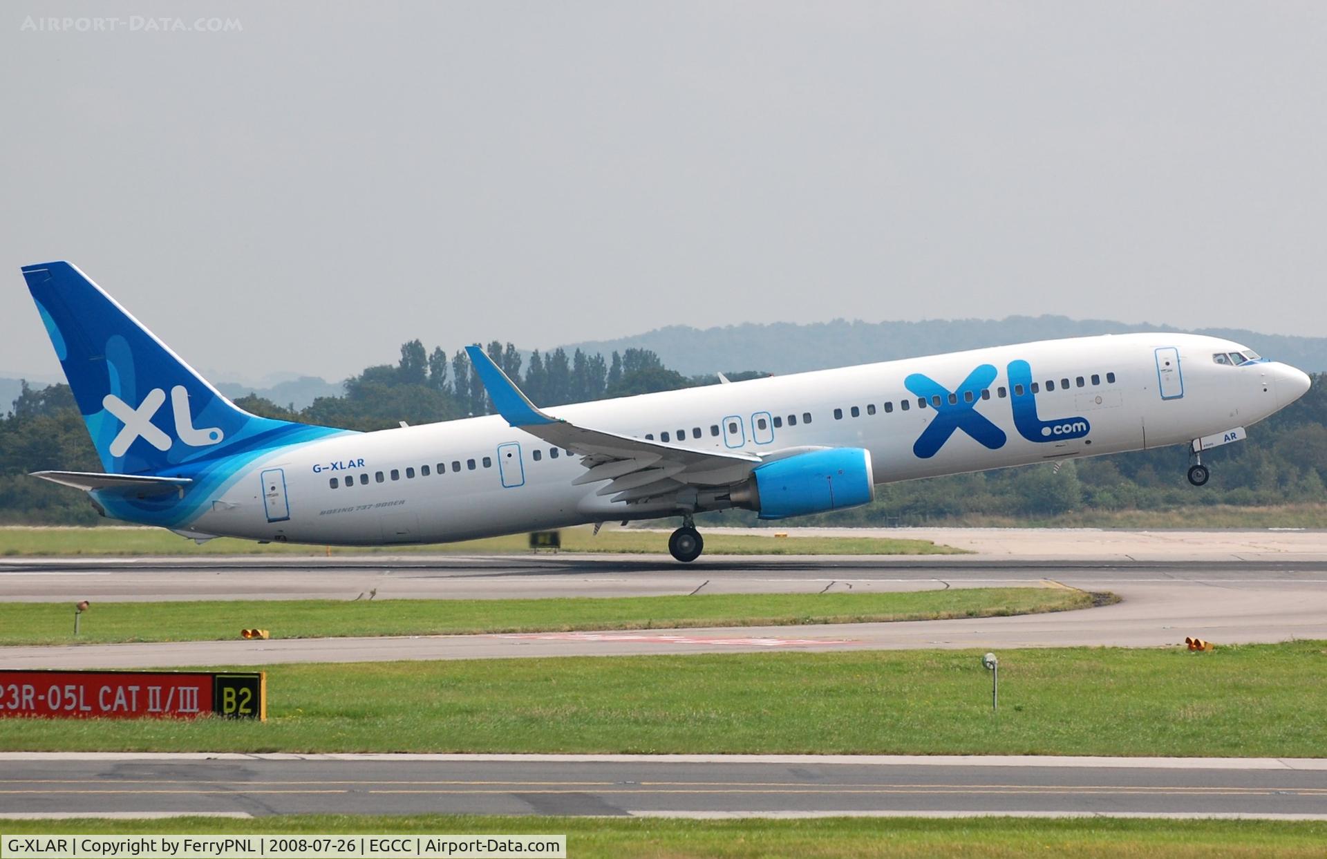 G-XLAR, 2008 Boeing 737-96NER C/N 35227, Take-off of XL B739