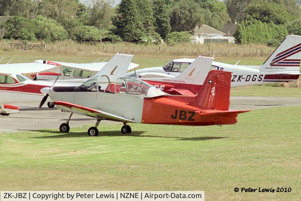 ZK-JBZ, 1970 AESL Airtourer T6 C/N A552, Bay of Islands Aero Club, Kerikeri - 1994
