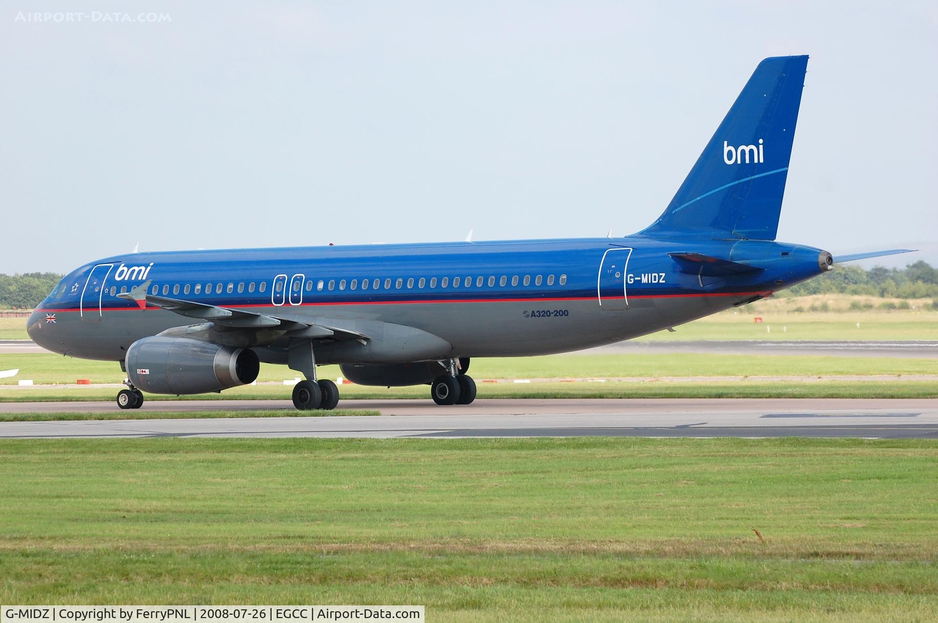G-MIDZ, 1999 Airbus A320-232 C/N 934, BMI A320 taxying to its gate