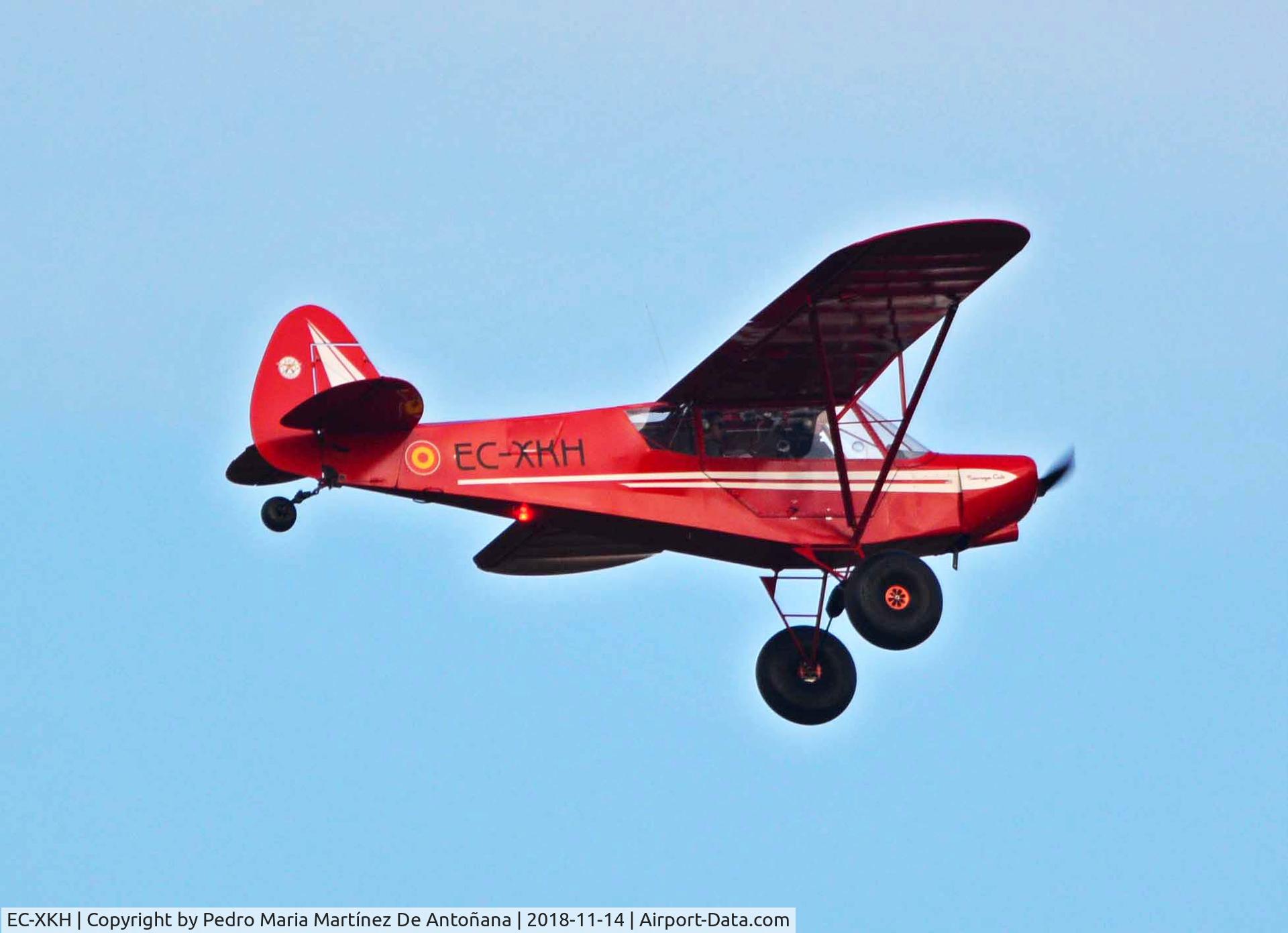 EC-XKH, 2012 Zlin Savage Cub C/N 12030-2642, Ventas de Armentia - España