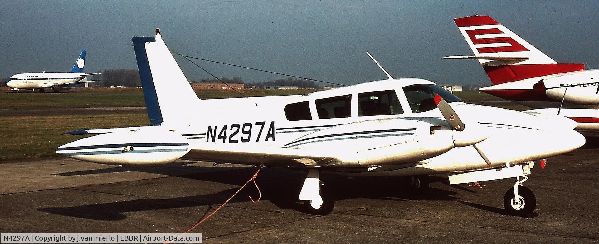 N4297A, 1971 Piper PA-39 Twin Comanche C/R C/N 39-114, Brussels, Belgium General Aviation Terminal