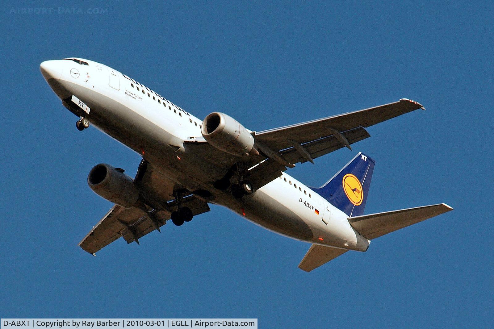 D-ABXT, 1989 Boeing 737-330 C/N 24281, D-ABXT   Boeing 737-330 [24281] (Lufthansa) Home~G 01/03/2010. On approach 27R.