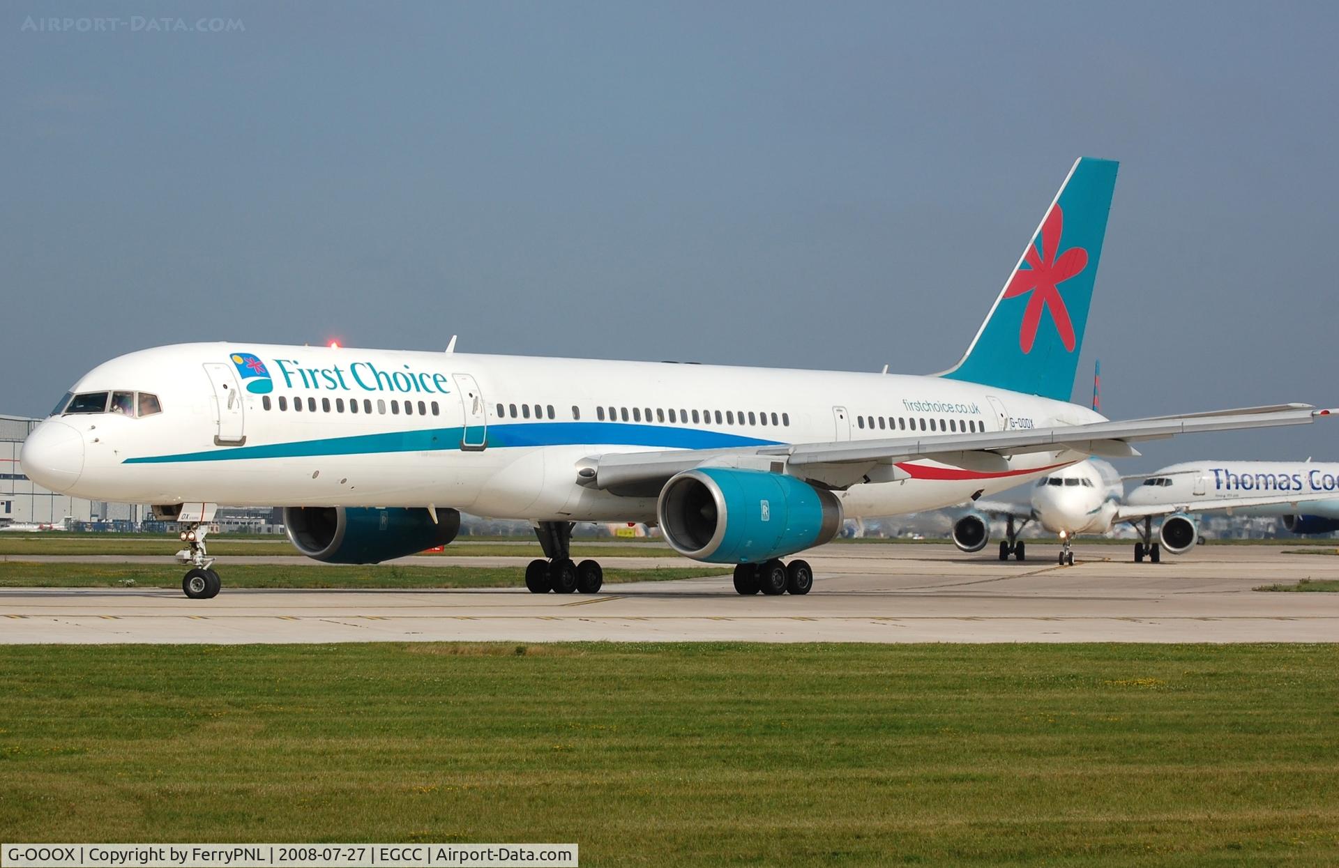 G-OOOX, 1993 Boeing 757-2Y0 C/N 26158, B752 of First Choice lining-up