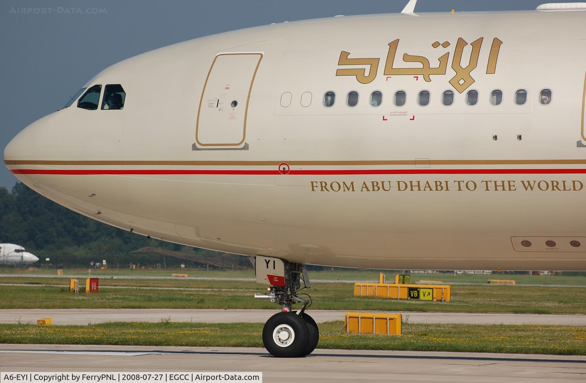 A6-EYI, 2006 Airbus A330-243 C/N 730, Etihad A332 front office.