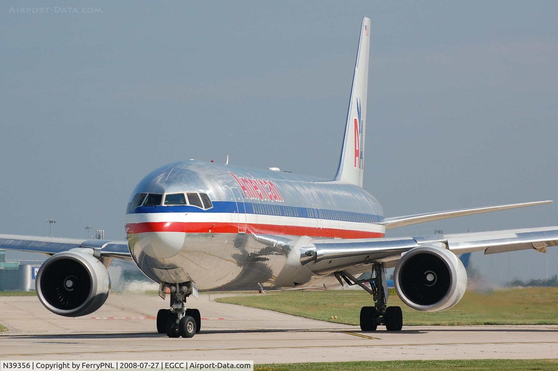 N39356, 1988 Boeing 767-323 C/N 24037, American B763 departing MAN