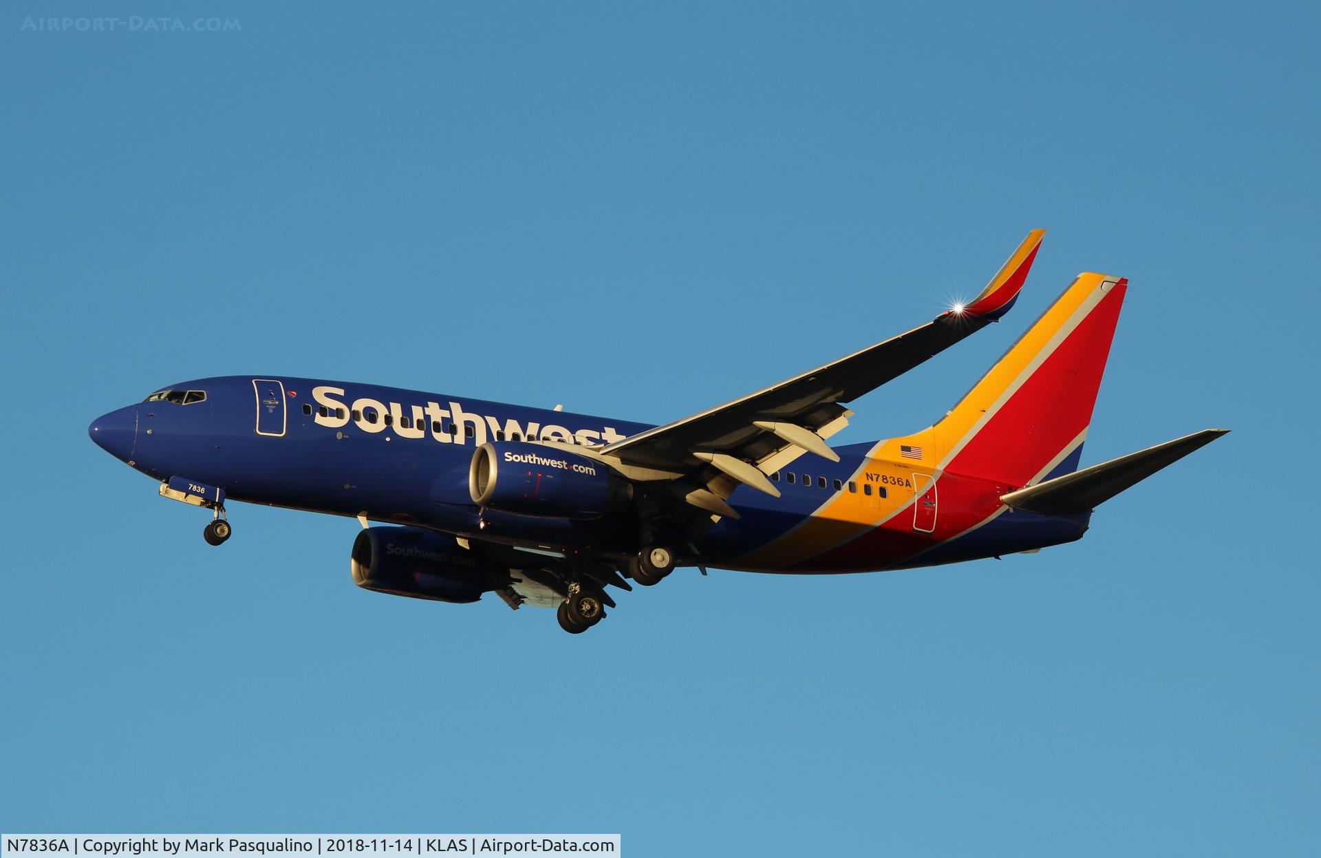 N7836A, 1999 Boeing 737-7L9 C/N 28010, Boeing 737-7L9