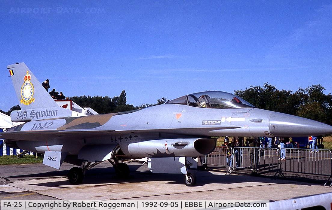 FA-25, SABCA F-16A Fighting Falcon C/N 6H-25, SPECIAL COLORS.349 SQD.