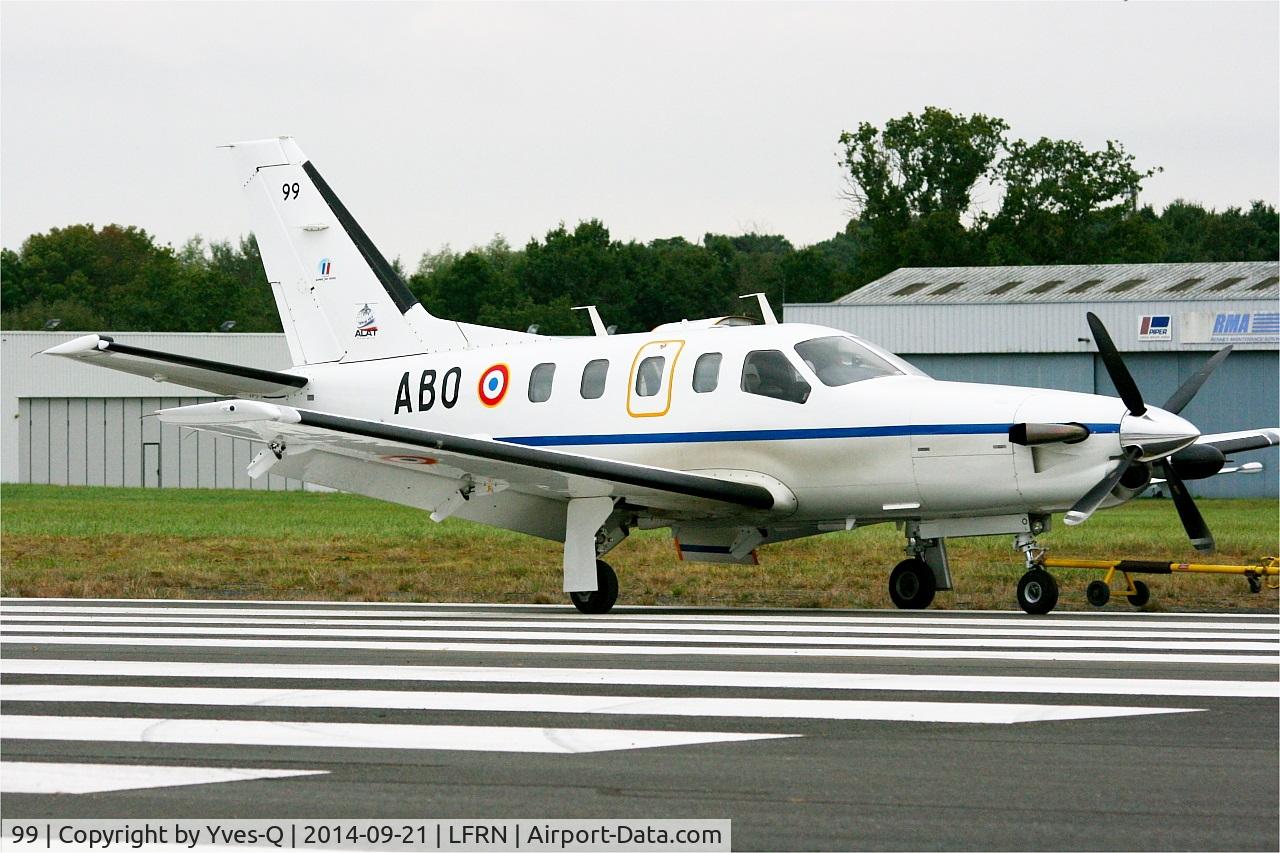 99, 1994 Socata TBM-700 C/N 99, Socata TBM-700, Taxiing to holding point, Rennes-St Jacques airport (LFRN-RNS) Air show 2014