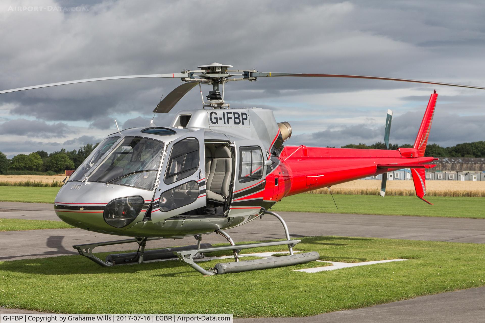 G-IFBP, 2002 Eurocopter AS-350B-2 Ecureuil Ecureuil C/N 9051, Eurocopter AS350B2 Ecureuil G-IFBP Frank Bird Aviation, Breighton 16/7/17