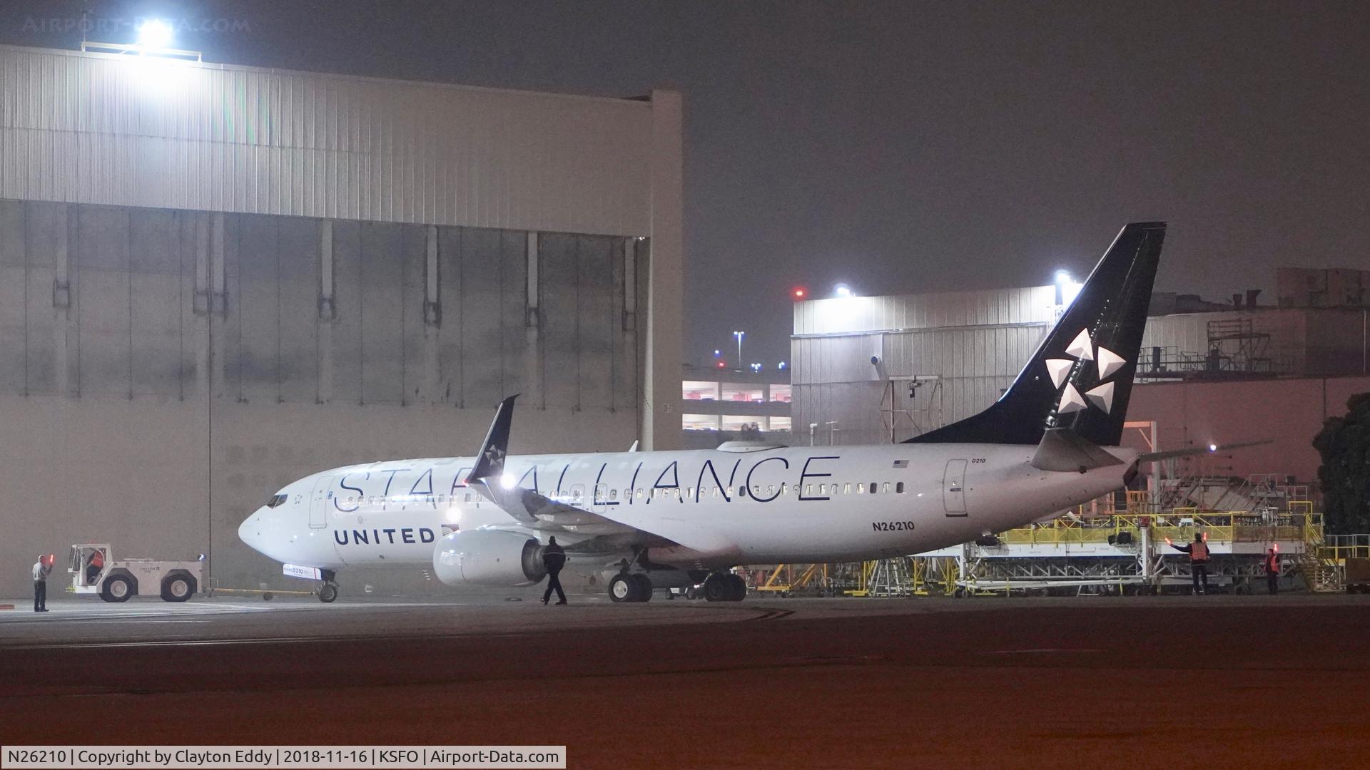 N26210, 1998 Boeing 737-824 C/N 28770, SFO 2018.